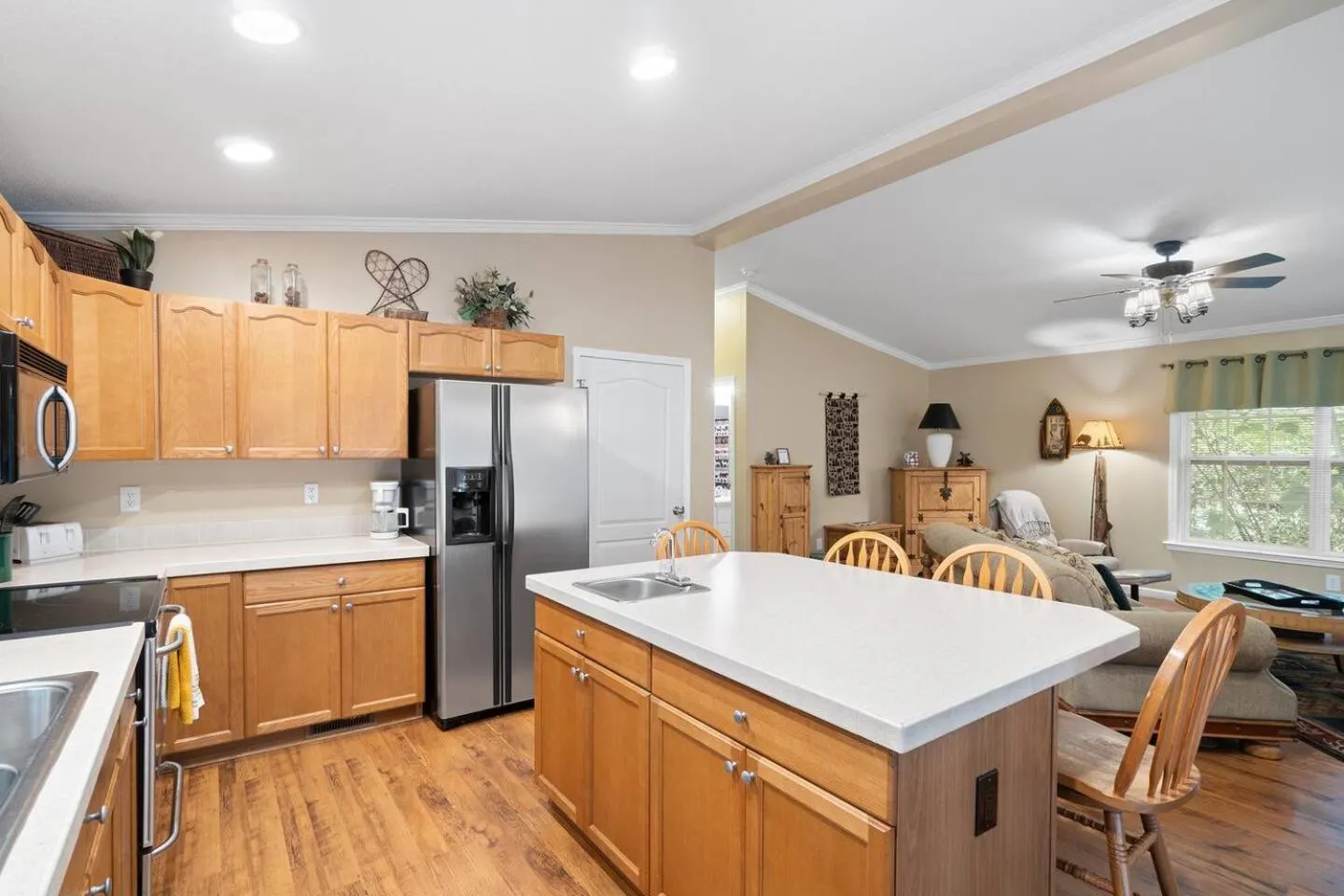 Blue Ridge Bungalow with Hot Tub