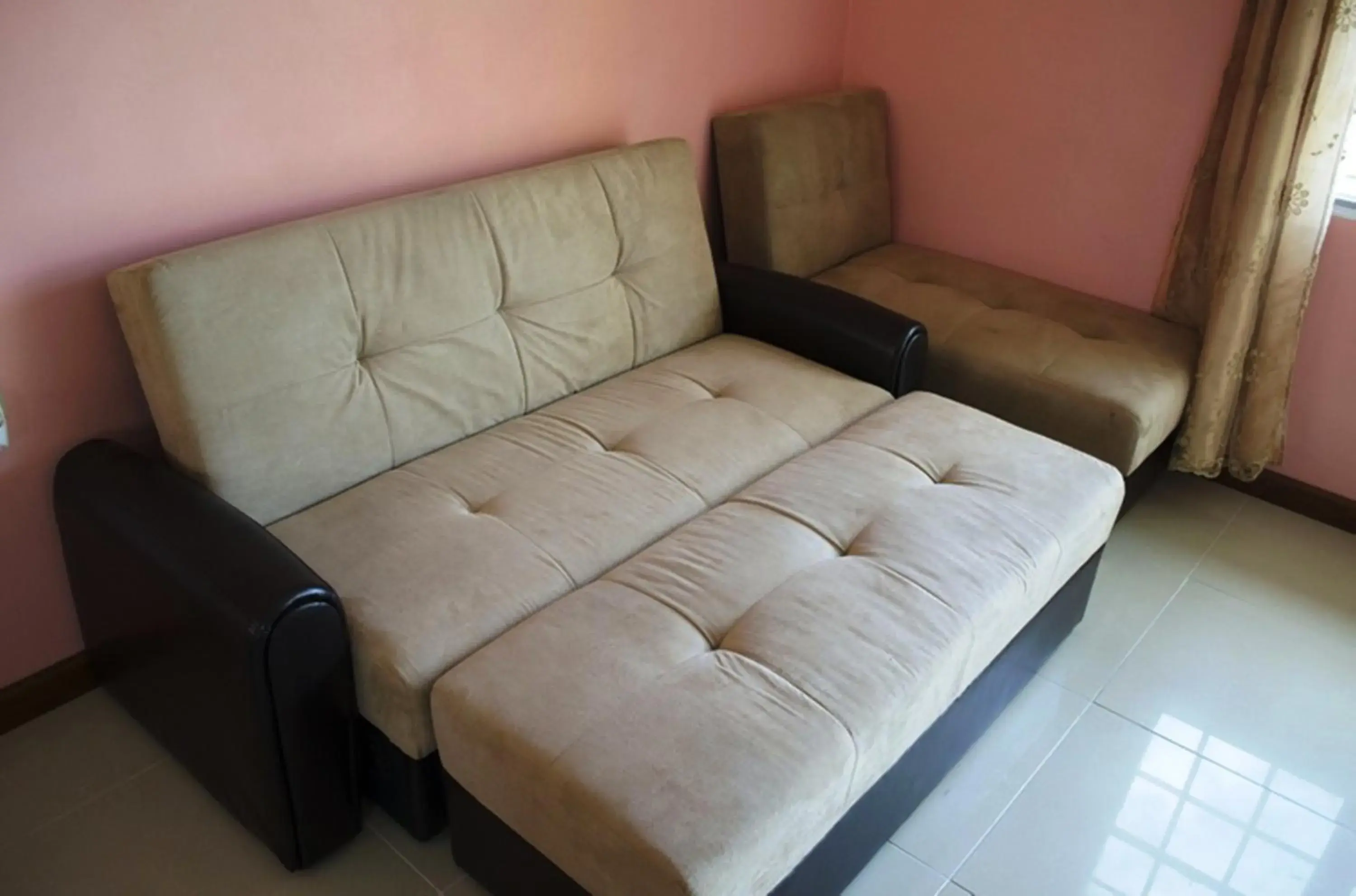 Bed in Piarco Village Suites Bed in Piarco Village Suites