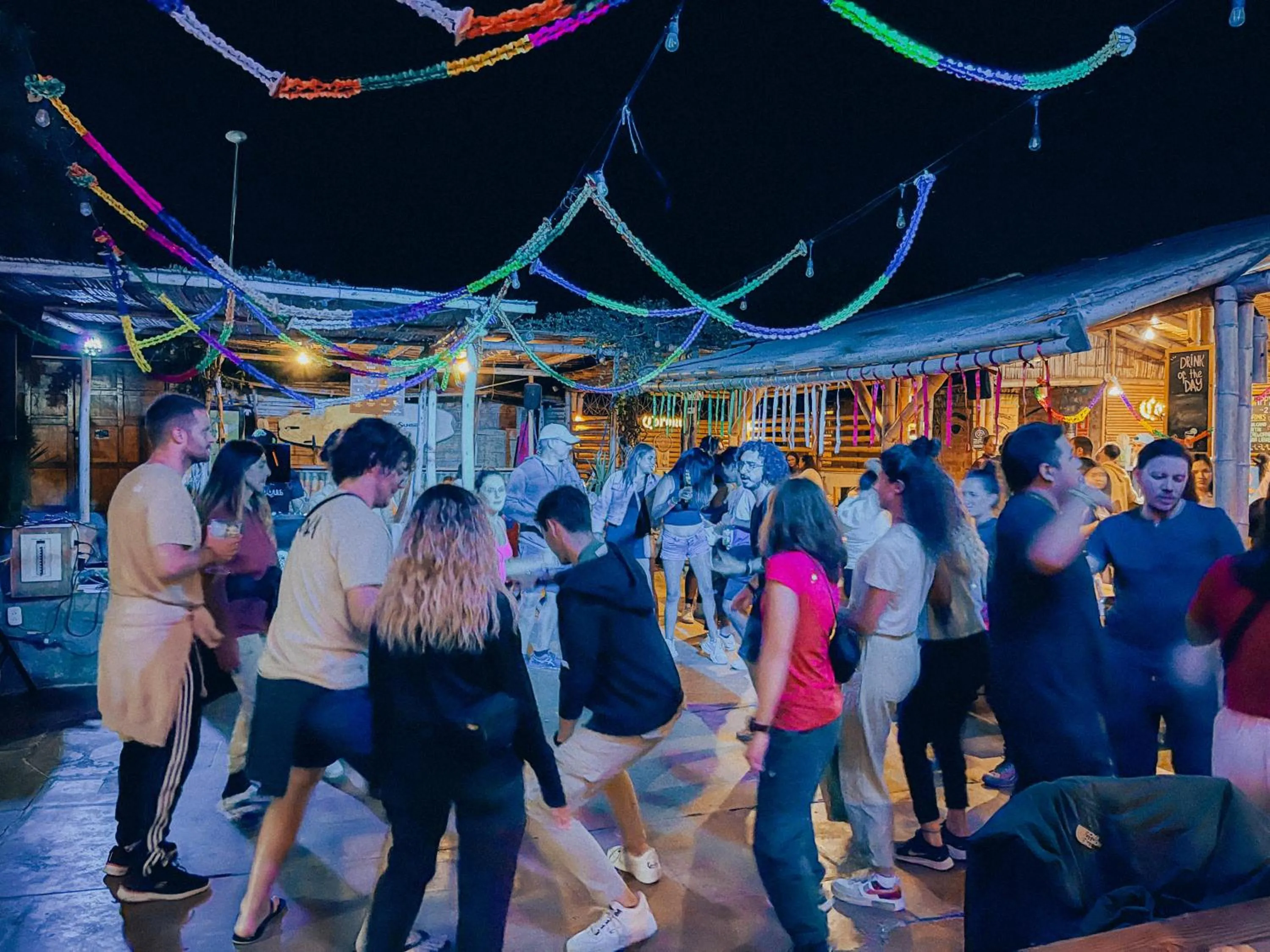 People in Viajero Paracas Hostel