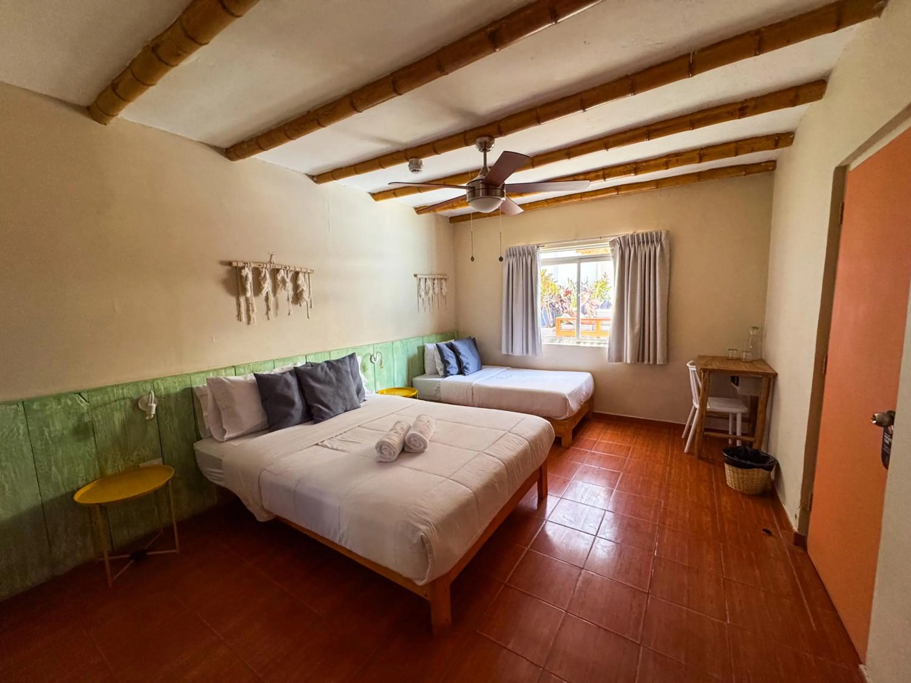Bedroom, Bed in Viajero Paracas Hostel
