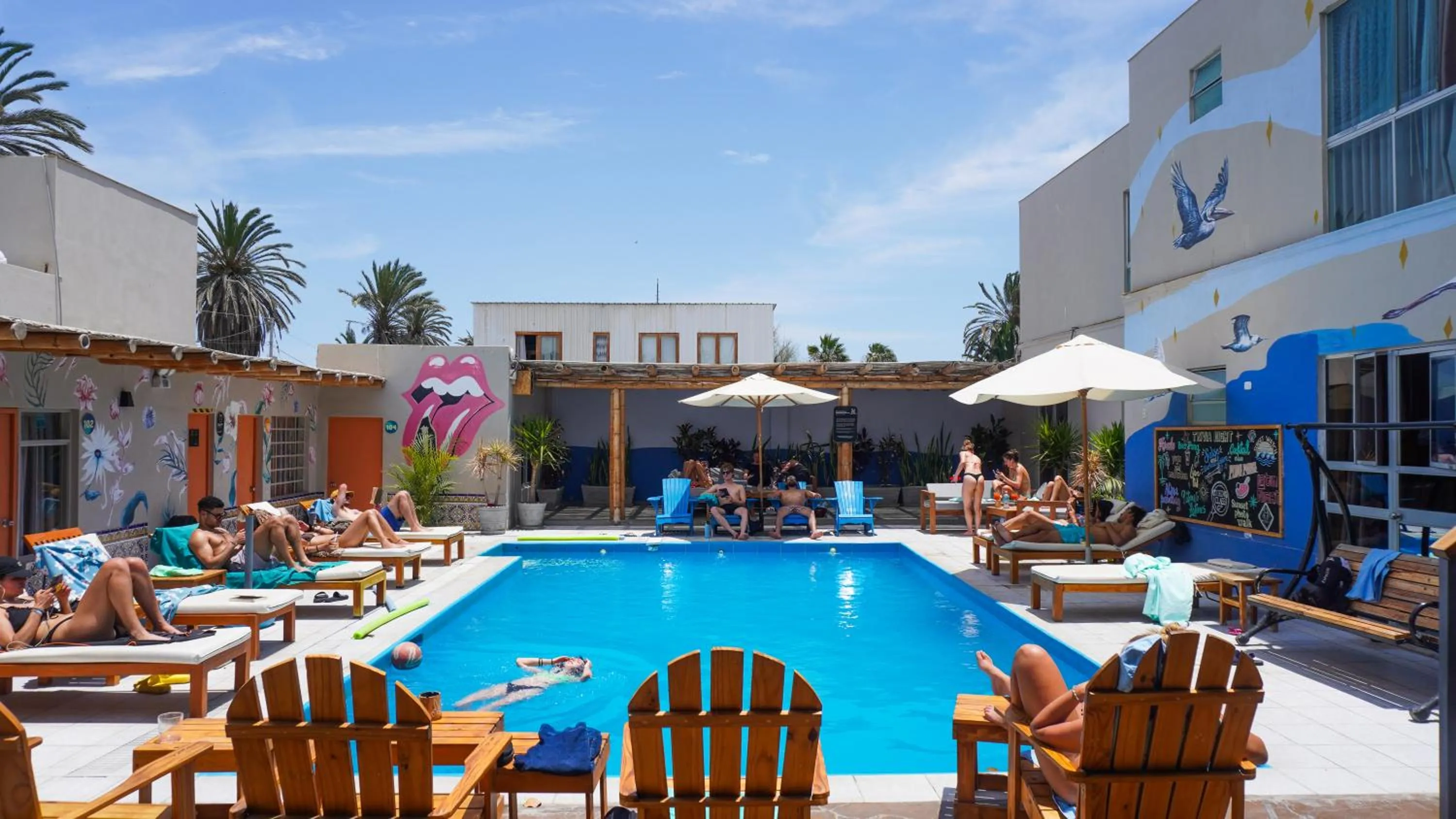 Property building in Viajero Paracas Hostel