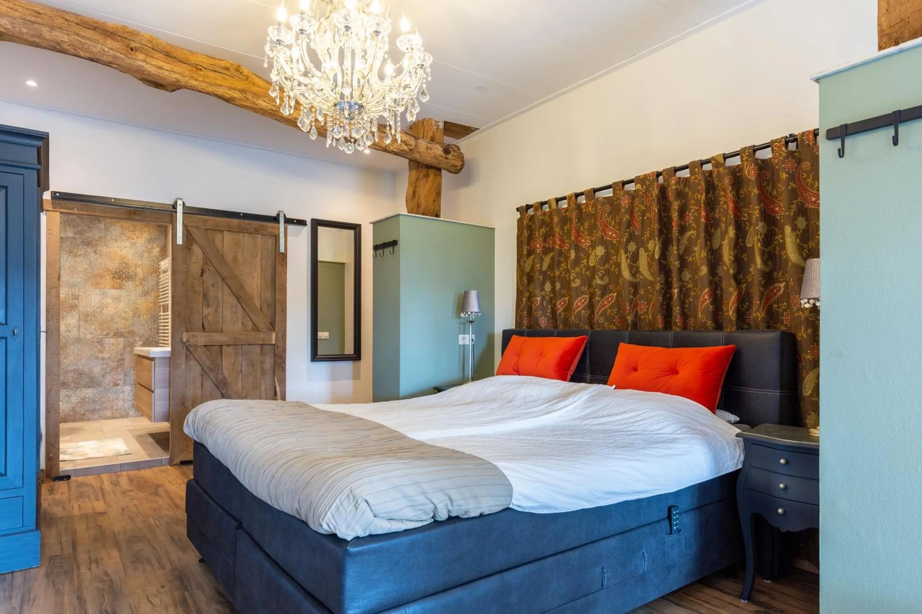 Bed in Bed and Breakfast De Boerderij Kamer