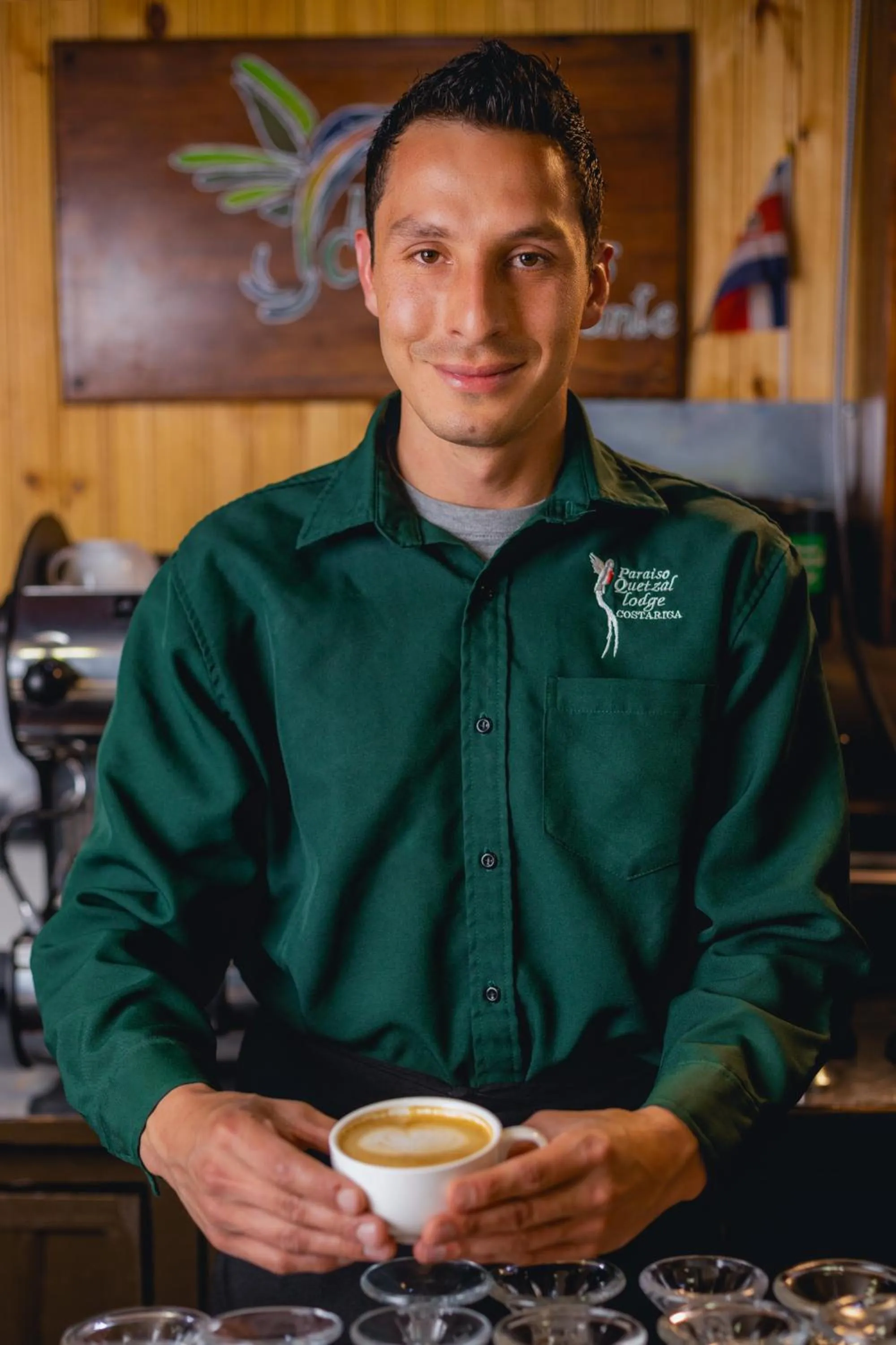 People in Paraíso Quetzal Lodge