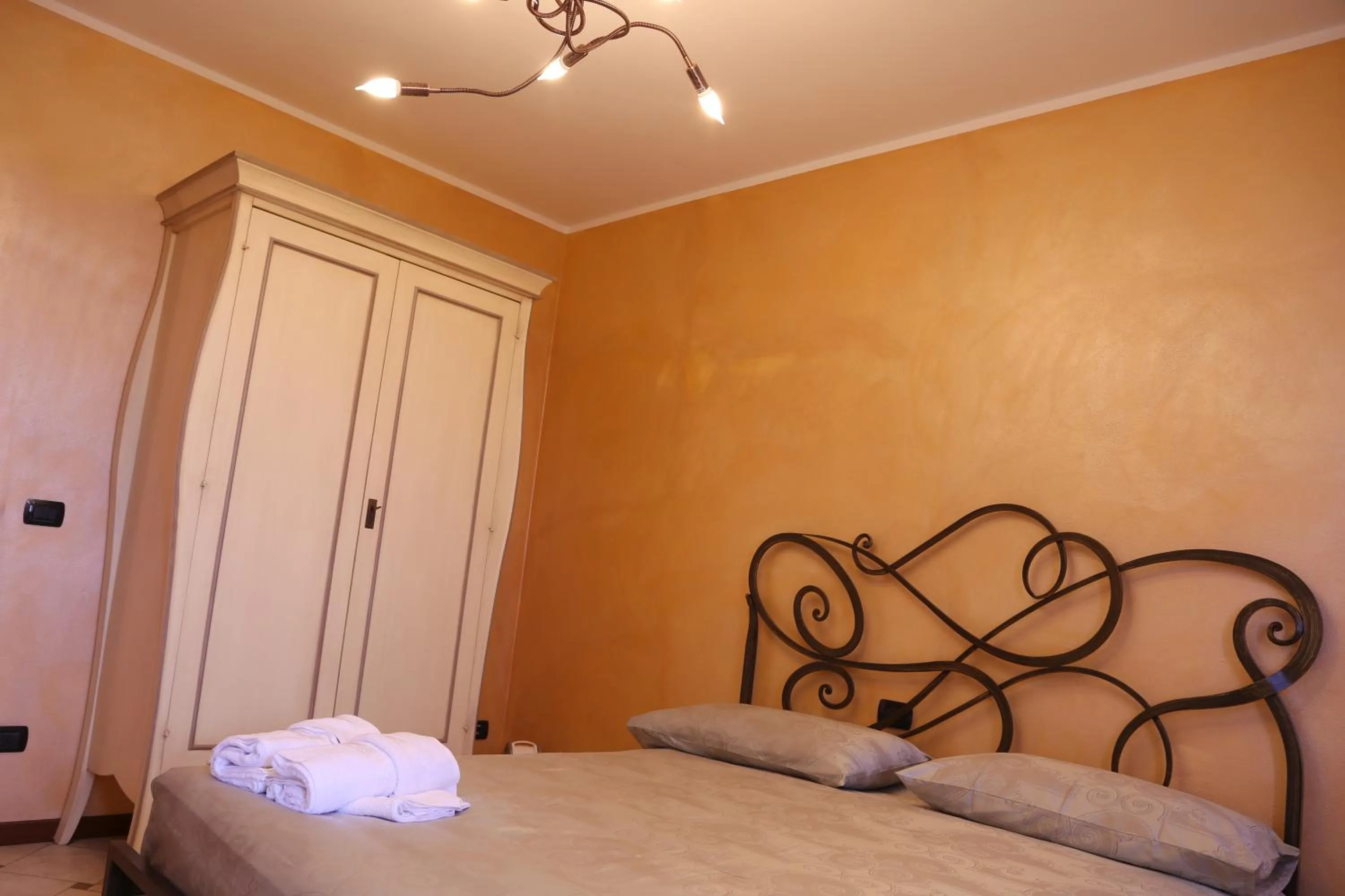 View (from property/room), Bed in Portola la vecchia dimora