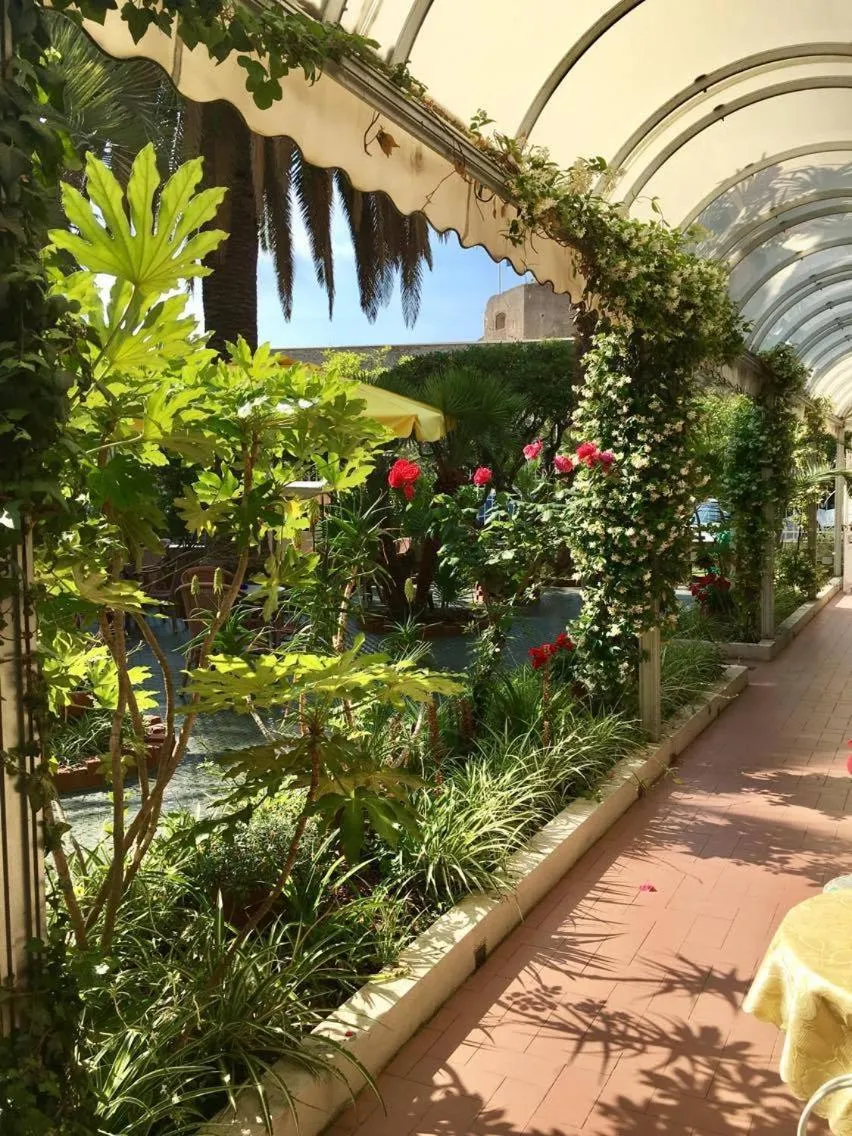 Patio in Park Hotel Castello