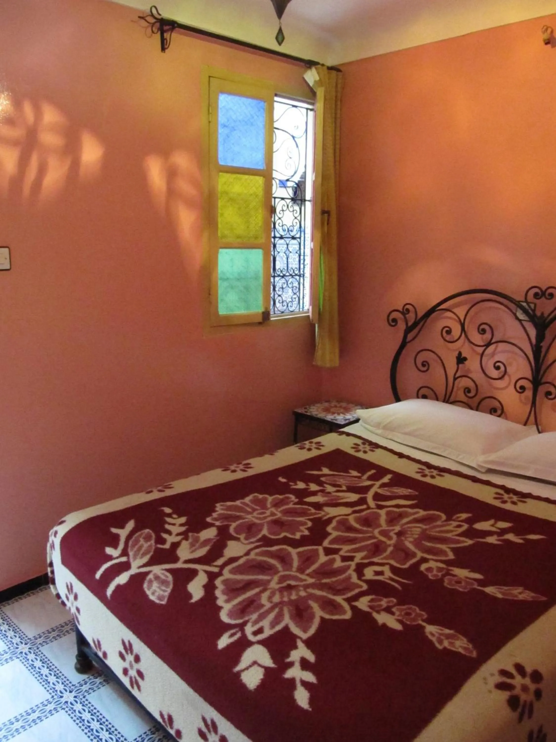 Bedroom, Bed in Sindi Sud
