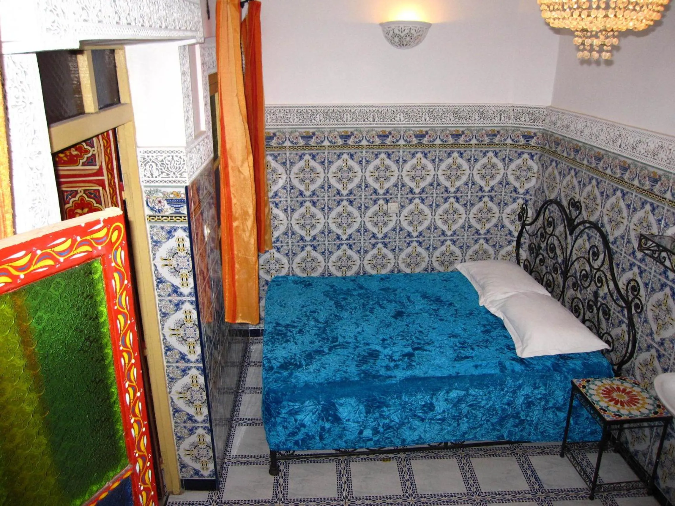 Bedroom, Bed in Sindi Sud