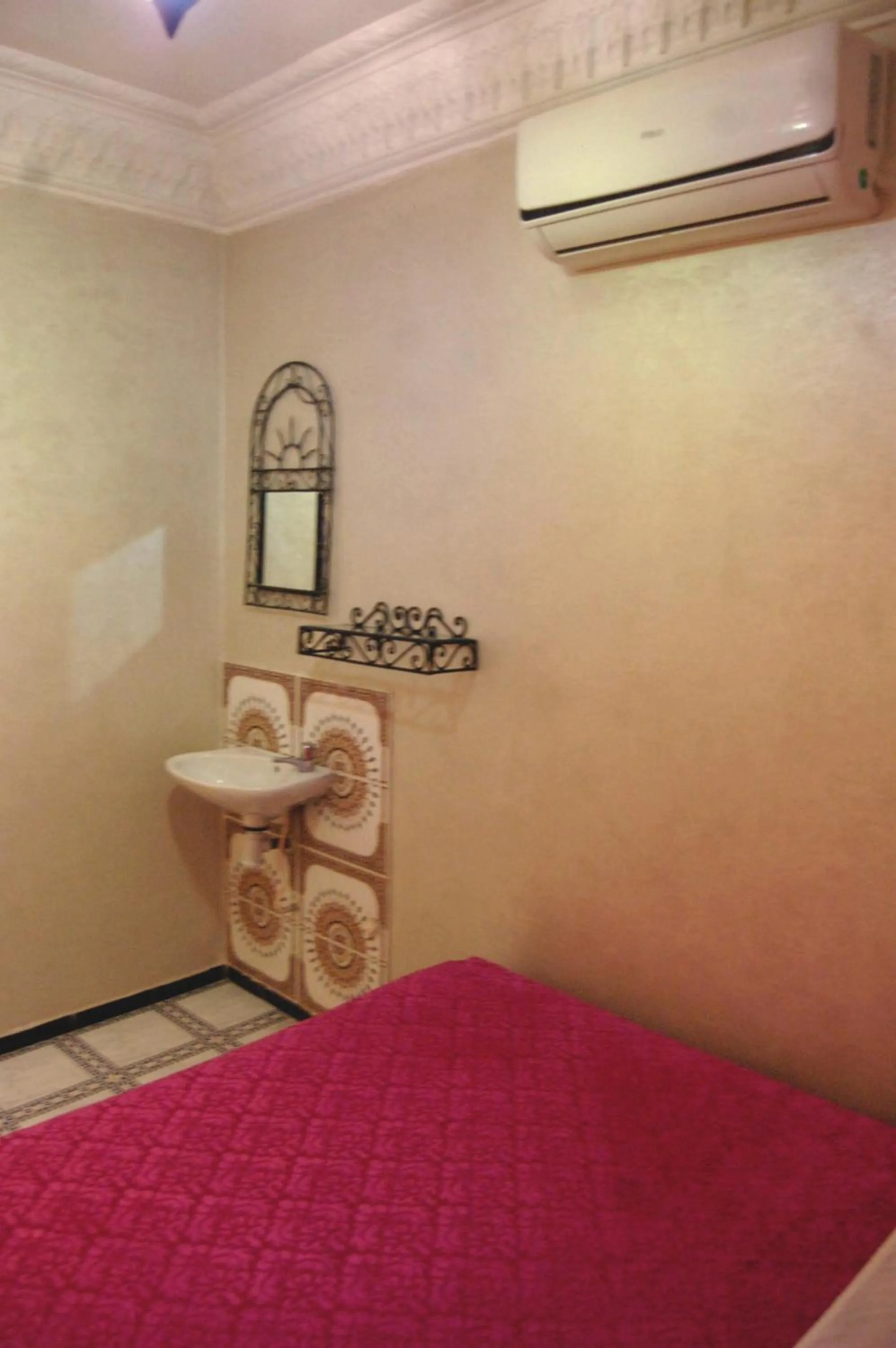 Photo of the whole room in Sindi Sud