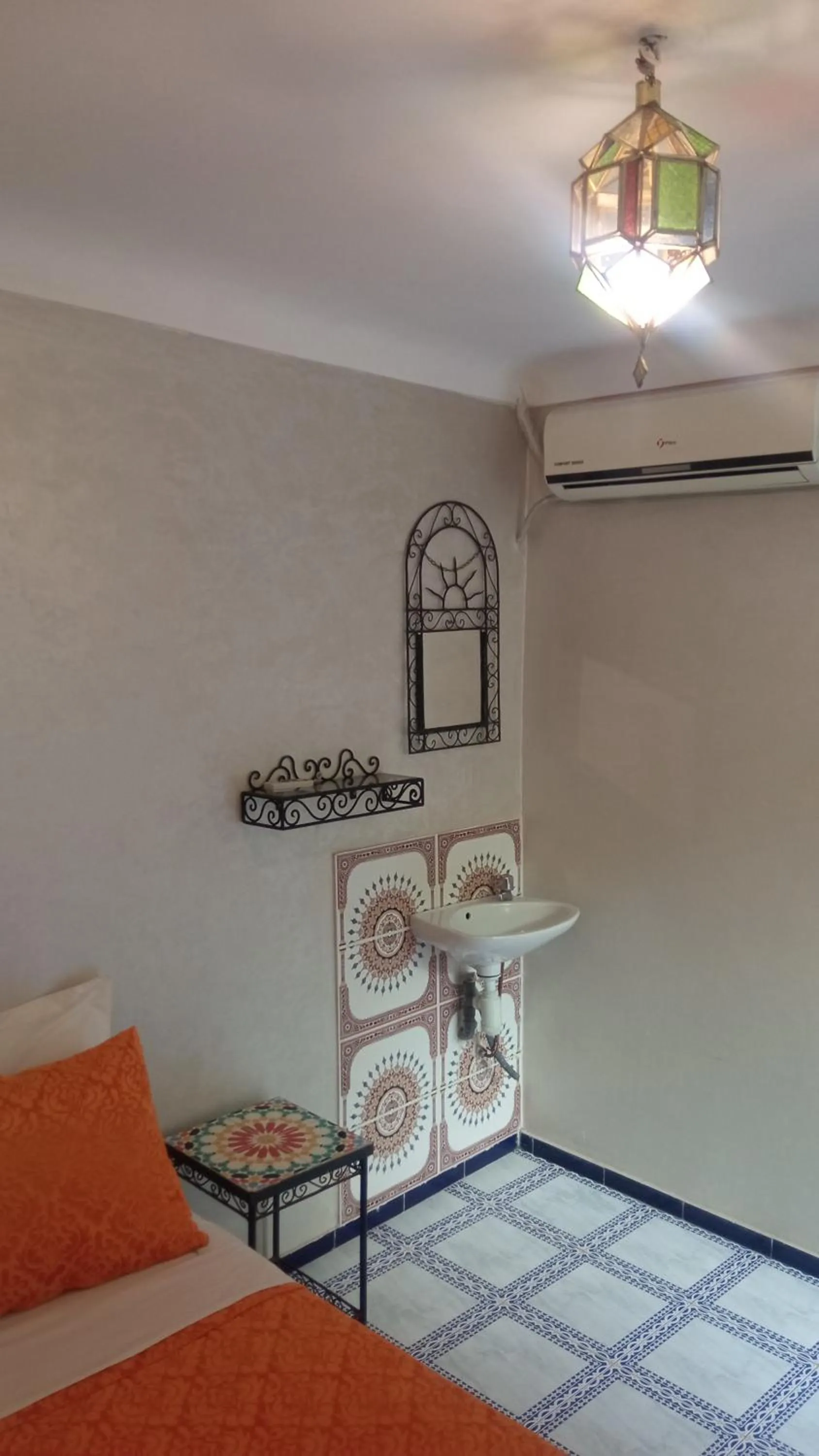 Bedroom in Sindi Sud