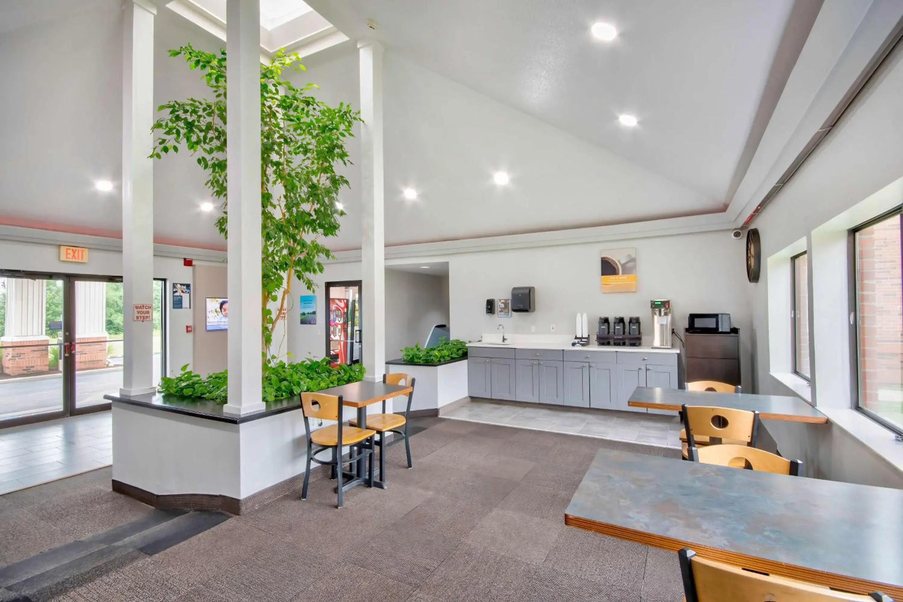 Lobby or reception in Studio 6 Georgetown KY Lexington North Lobby or reception in Studio 6 Georgetown KY Lexington North