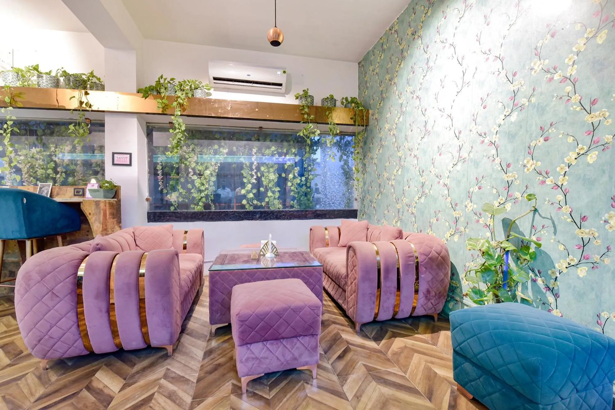 Seating area in FabHotel Shikha