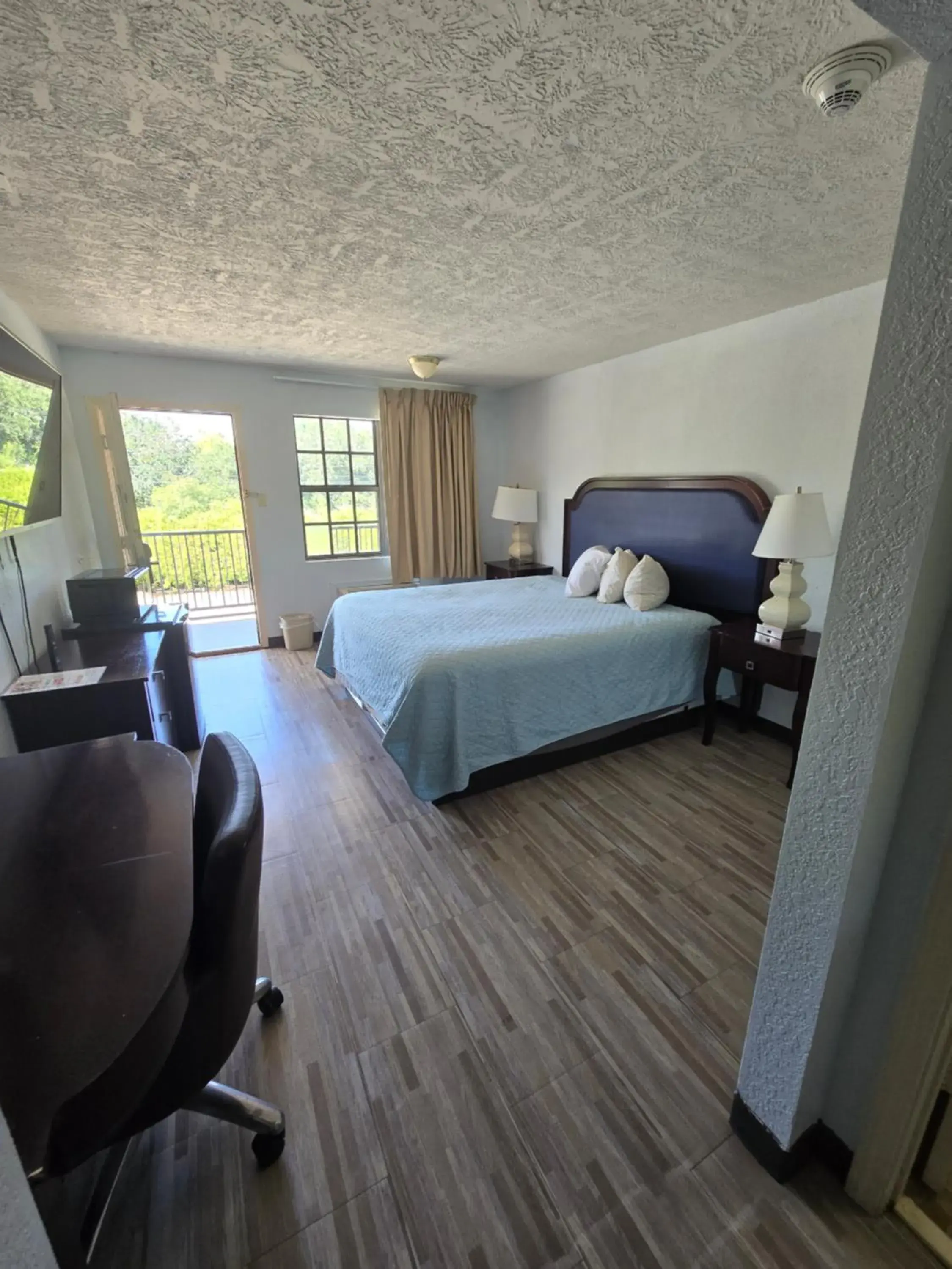 Single Room - single occupancy - Smoking in Best Price Motel & Suites Single Room - single occupancy - Smoking in Best Price Motel & Suites