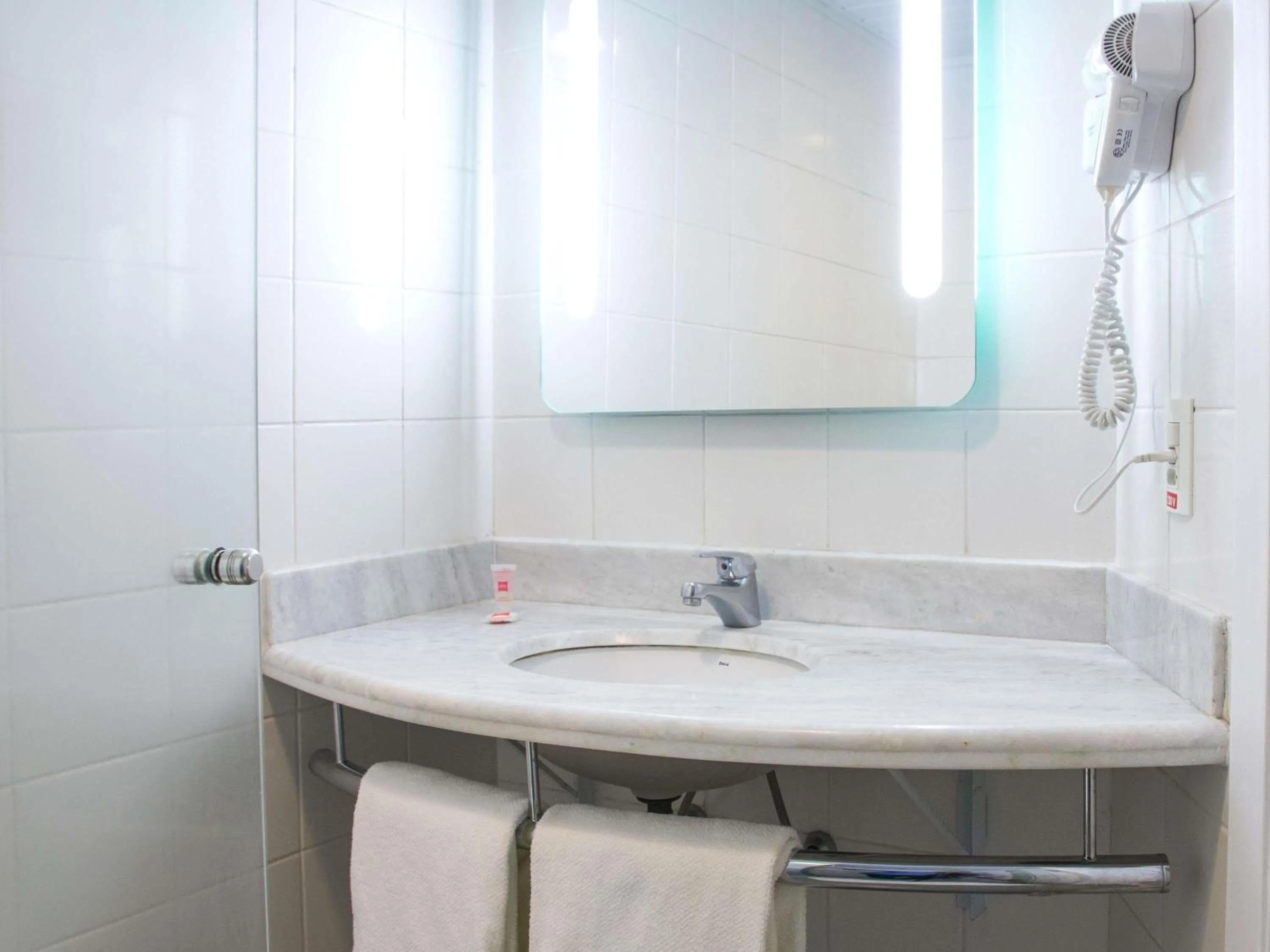 Bedroom in ibis Araçatuba