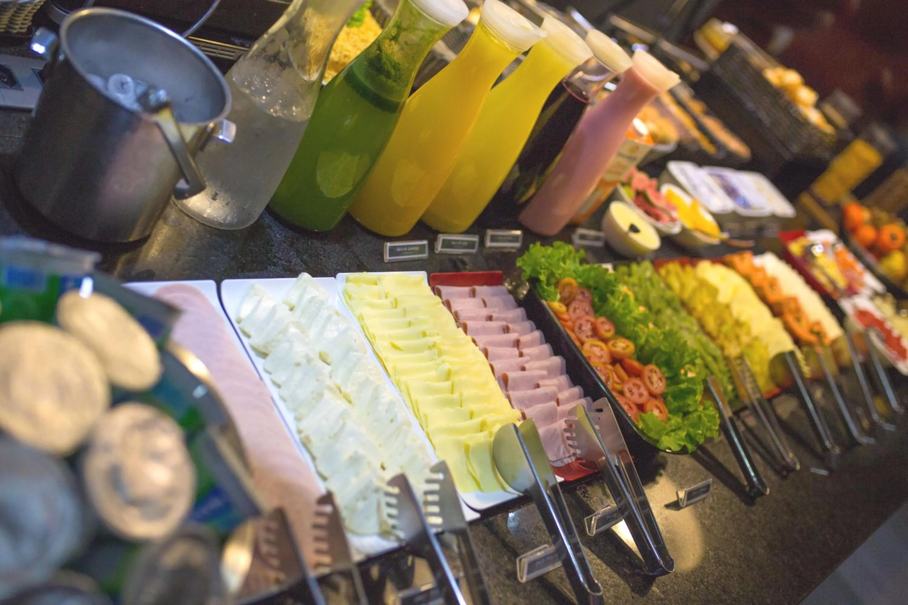 Food and drinks in ibis Araçatuba