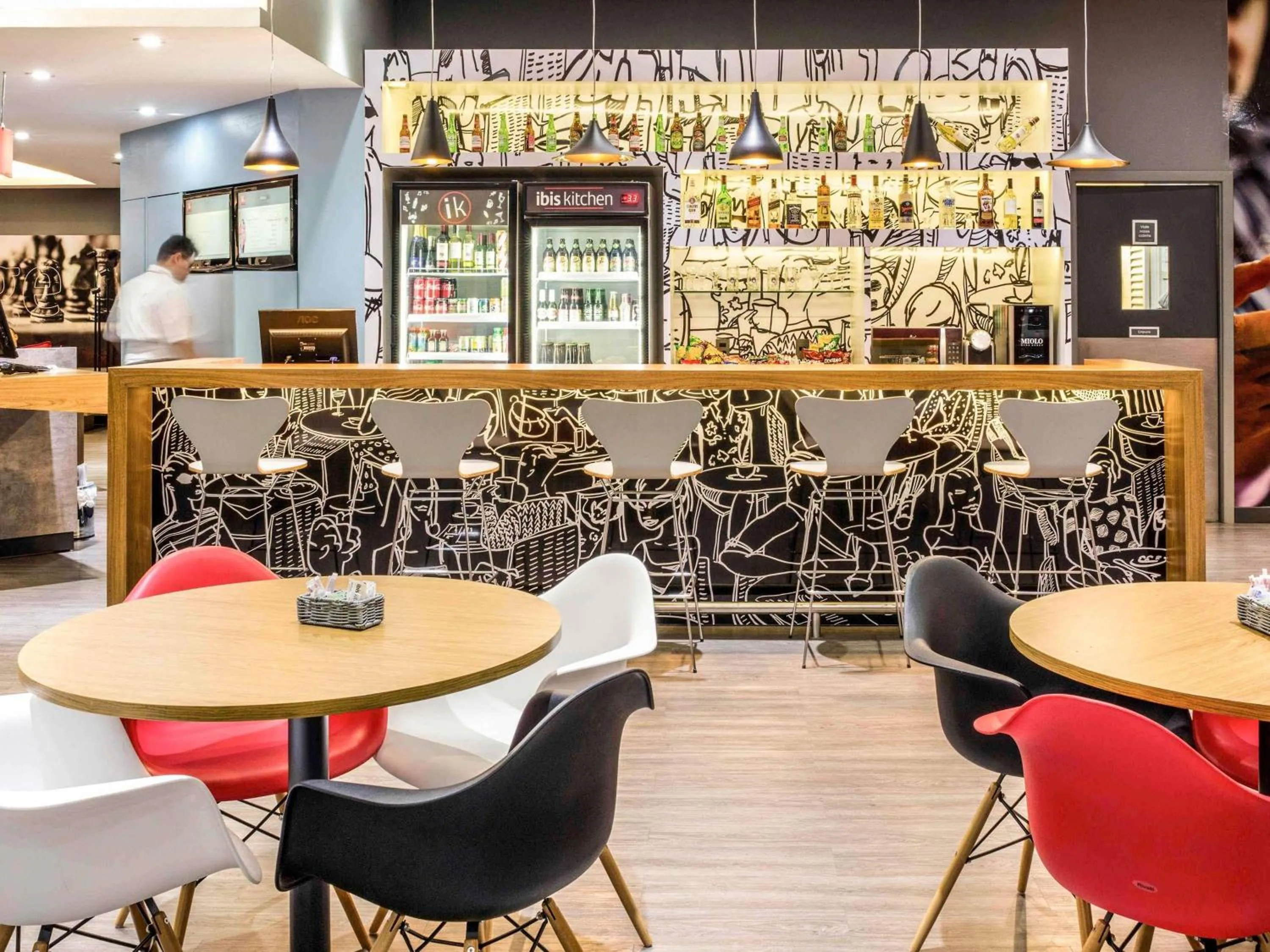 Restaurant/places to eat in ibis Araçatuba