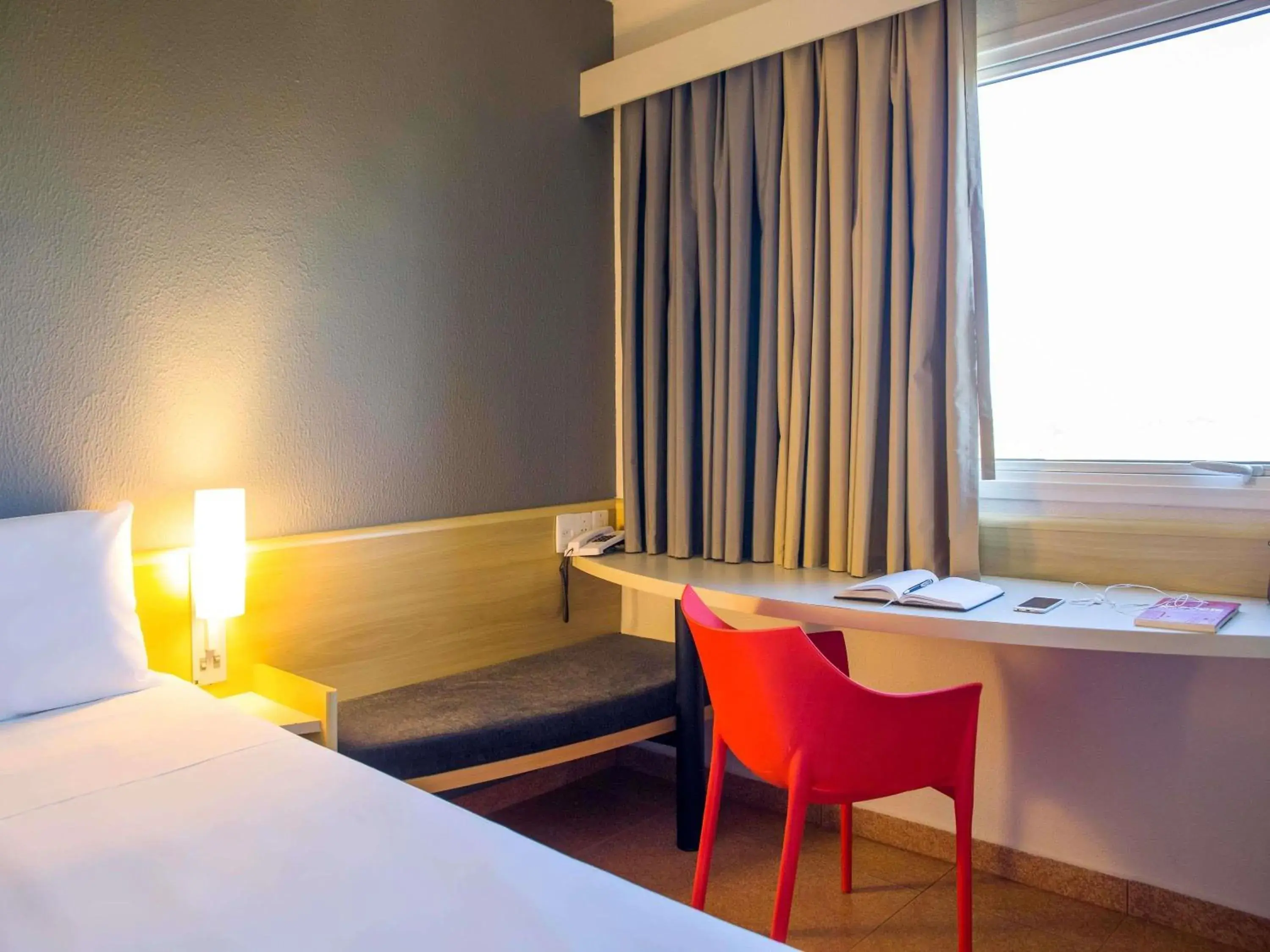 Bedroom, Bed in ibis Araçatuba Bedroom, Bed in ibis Araçatuba