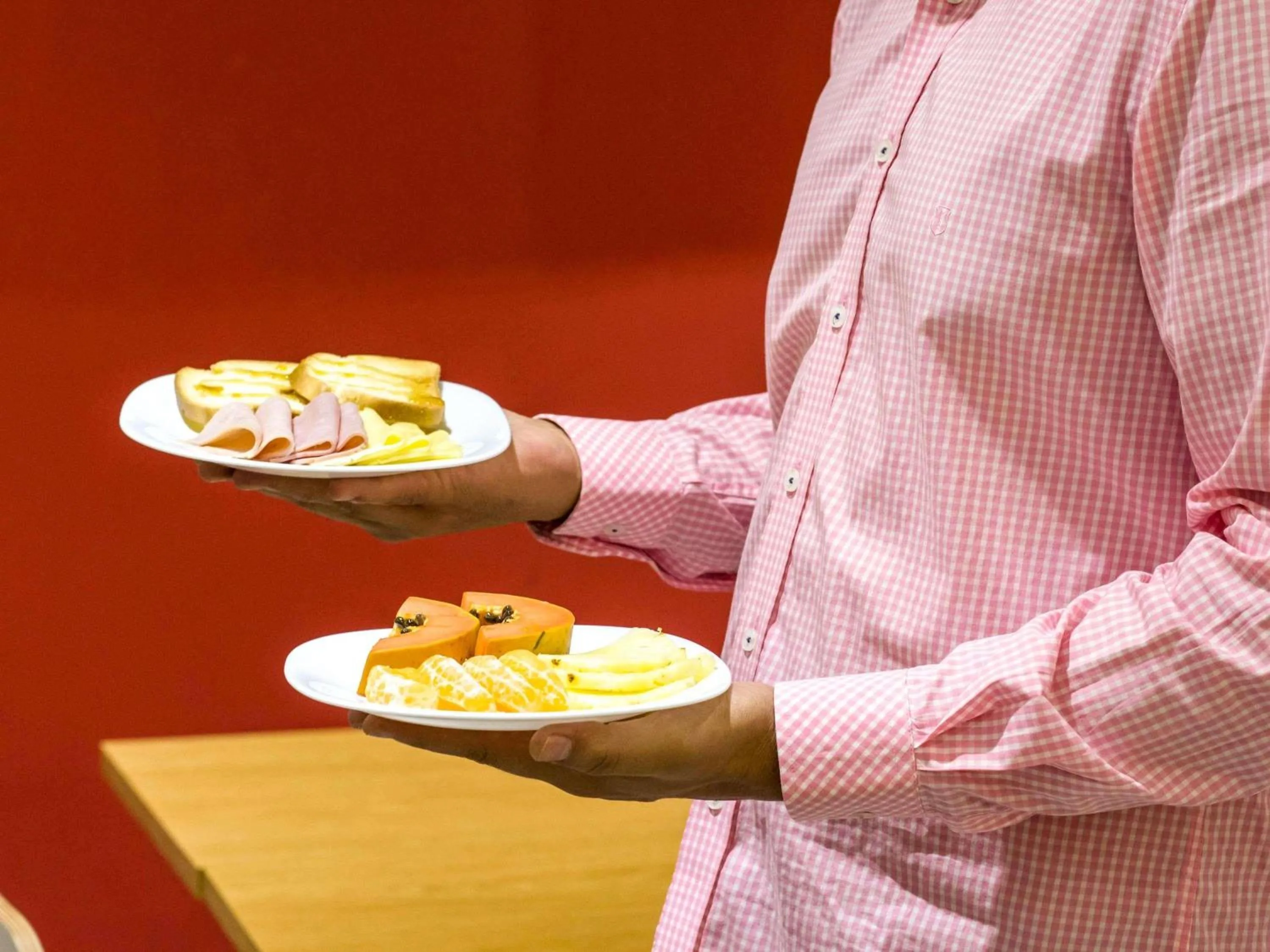 Restaurant/places to eat in ibis Araçatuba