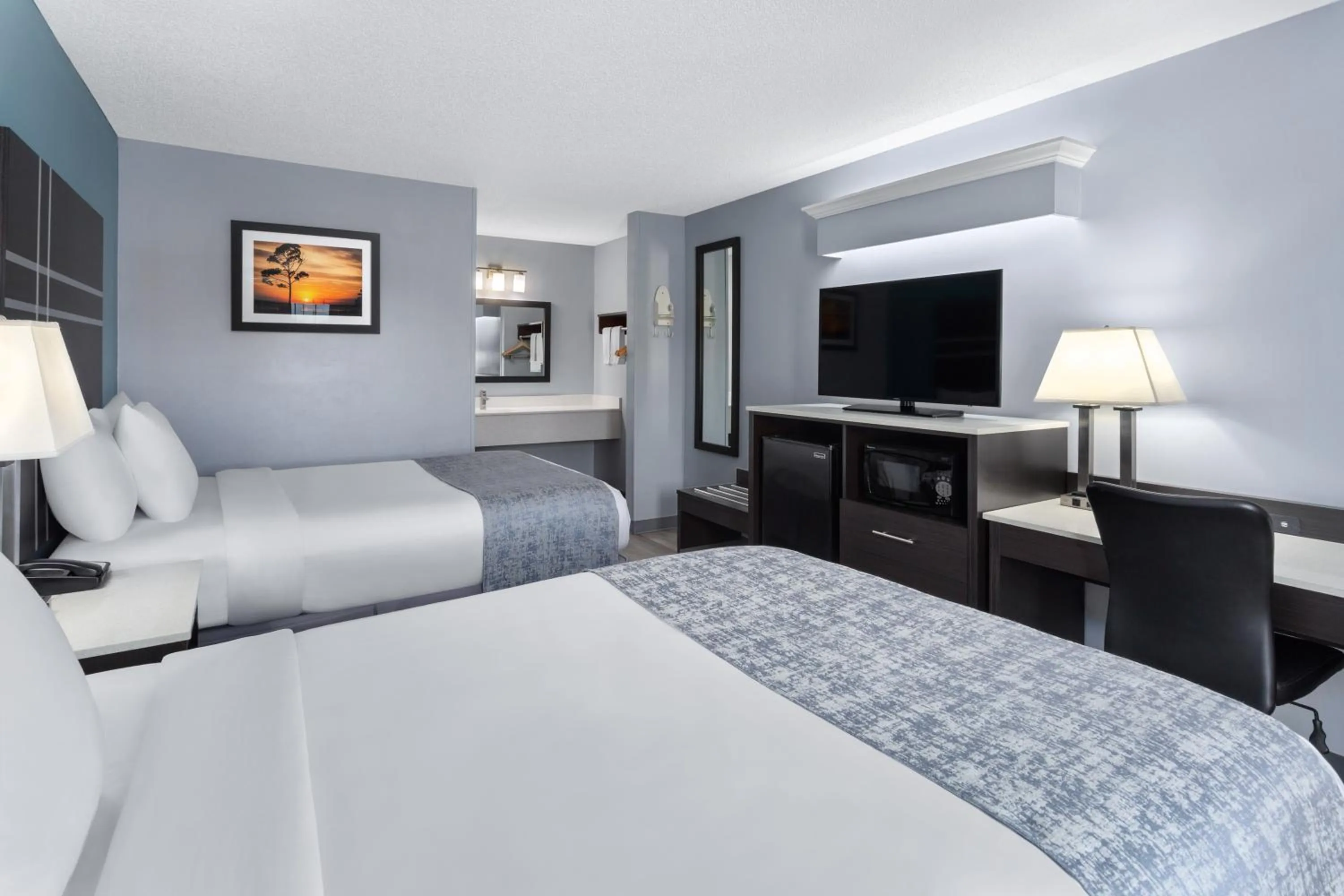 Bed in Baymont by Wyndham Brunswick GA