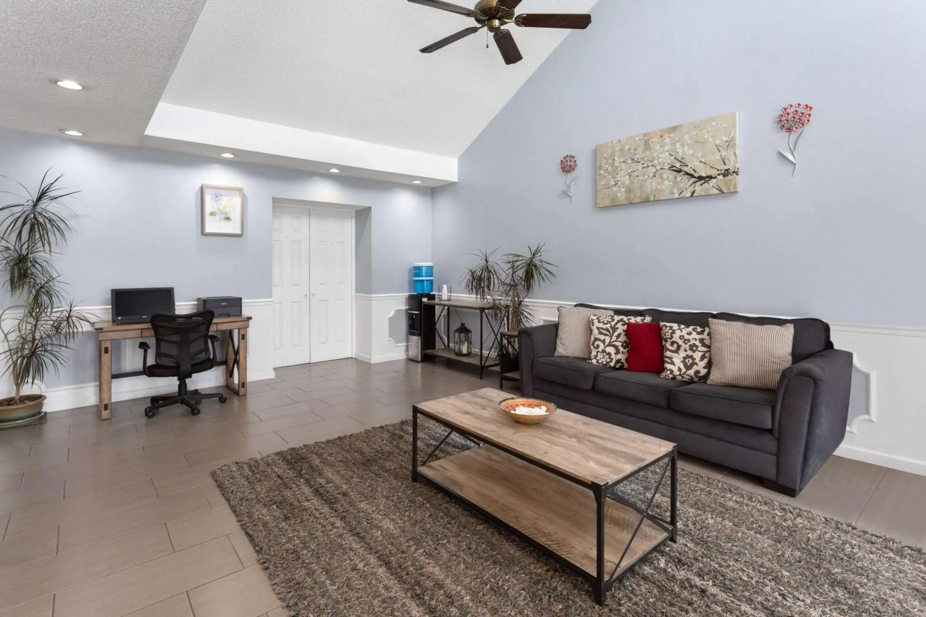 Lobby or reception in Baymont by Wyndham Brunswick GA Lobby or reception in Baymont by Wyndham Brunswick GA