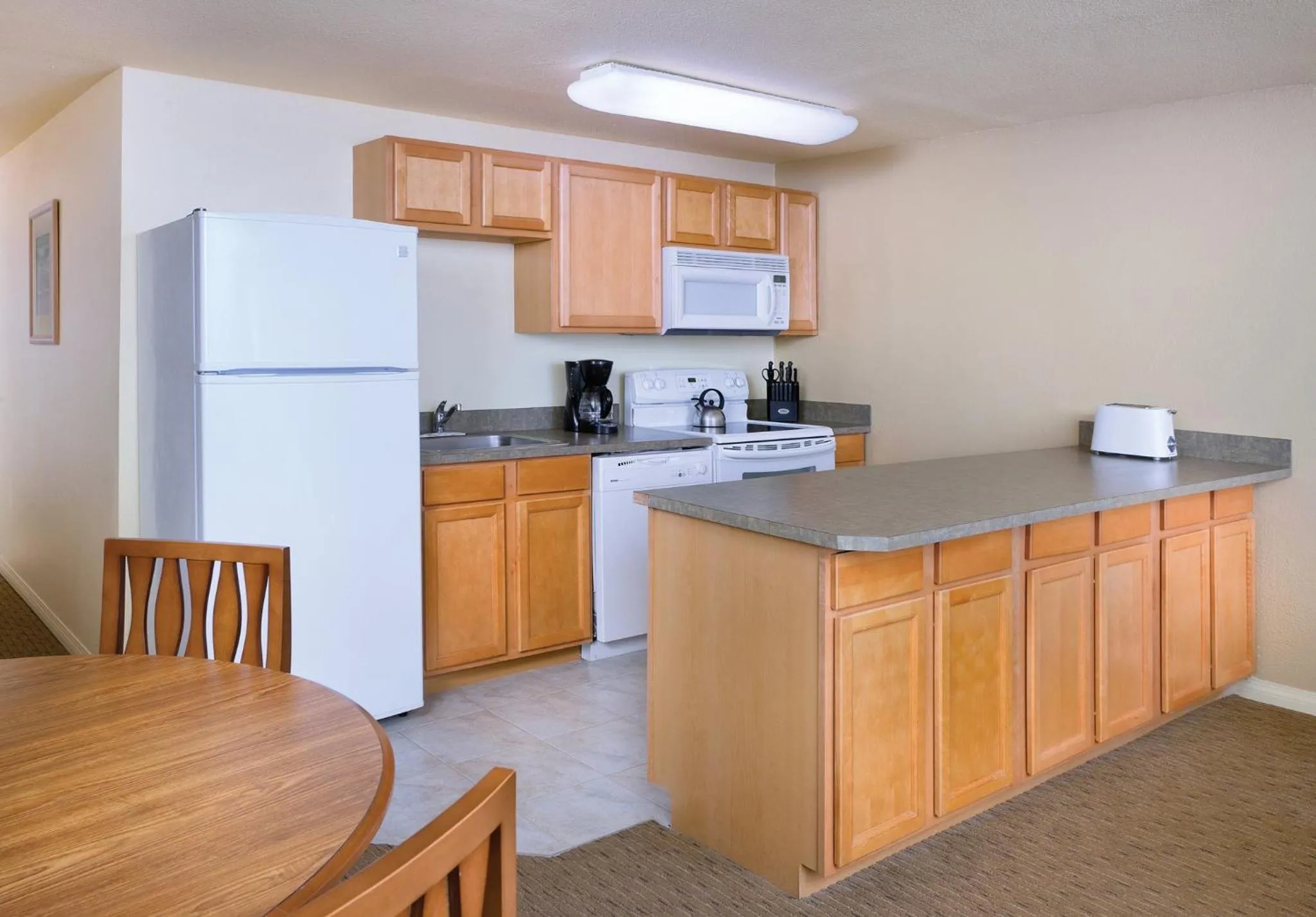 Kitchen or kitchenette in WorldMark Surfside Inn