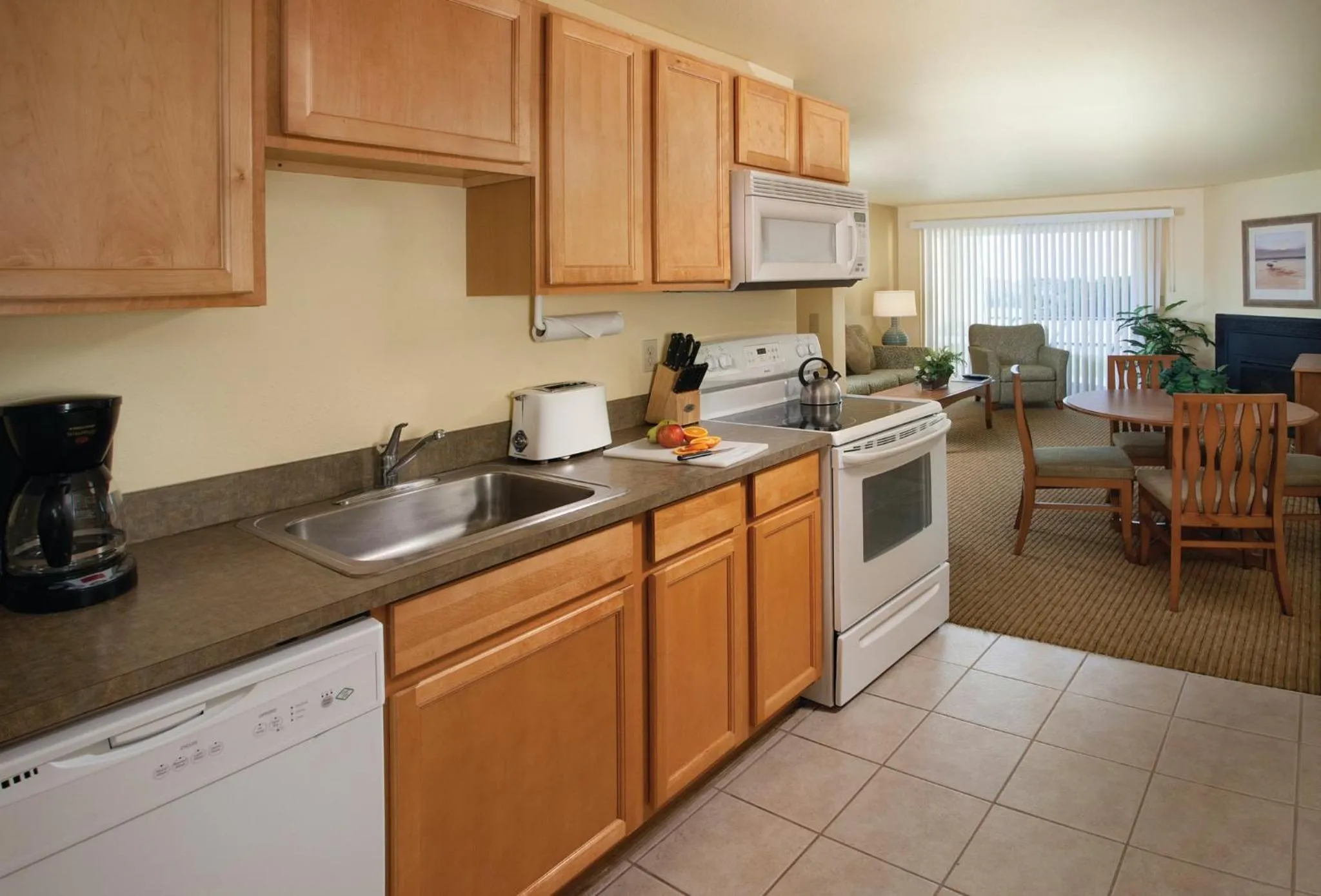 Kitchen or kitchenette in WorldMark Surfside Inn