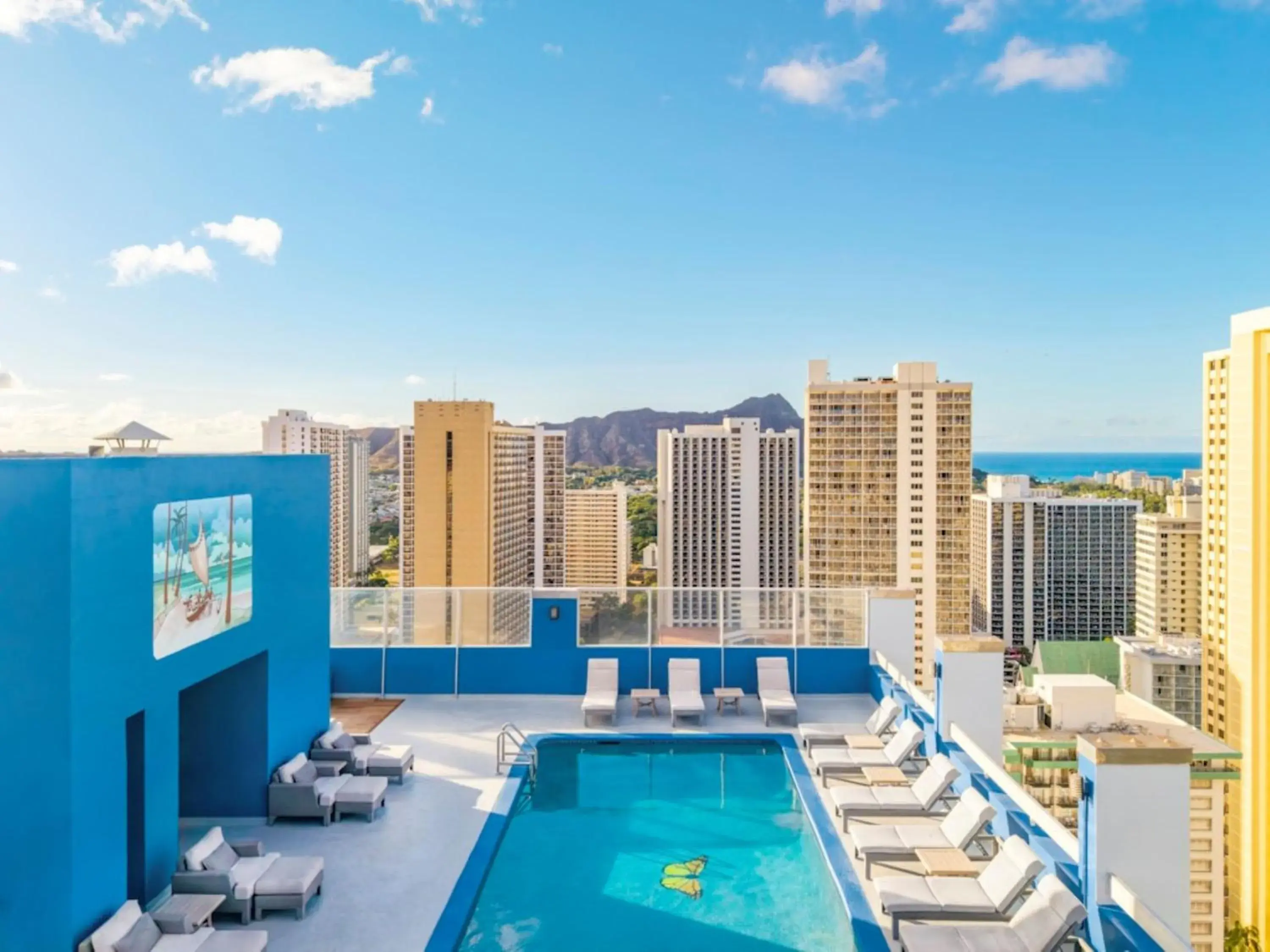 Pool view in Pacific Monarch Hotel Pool view in Pacific Monarch Hotel