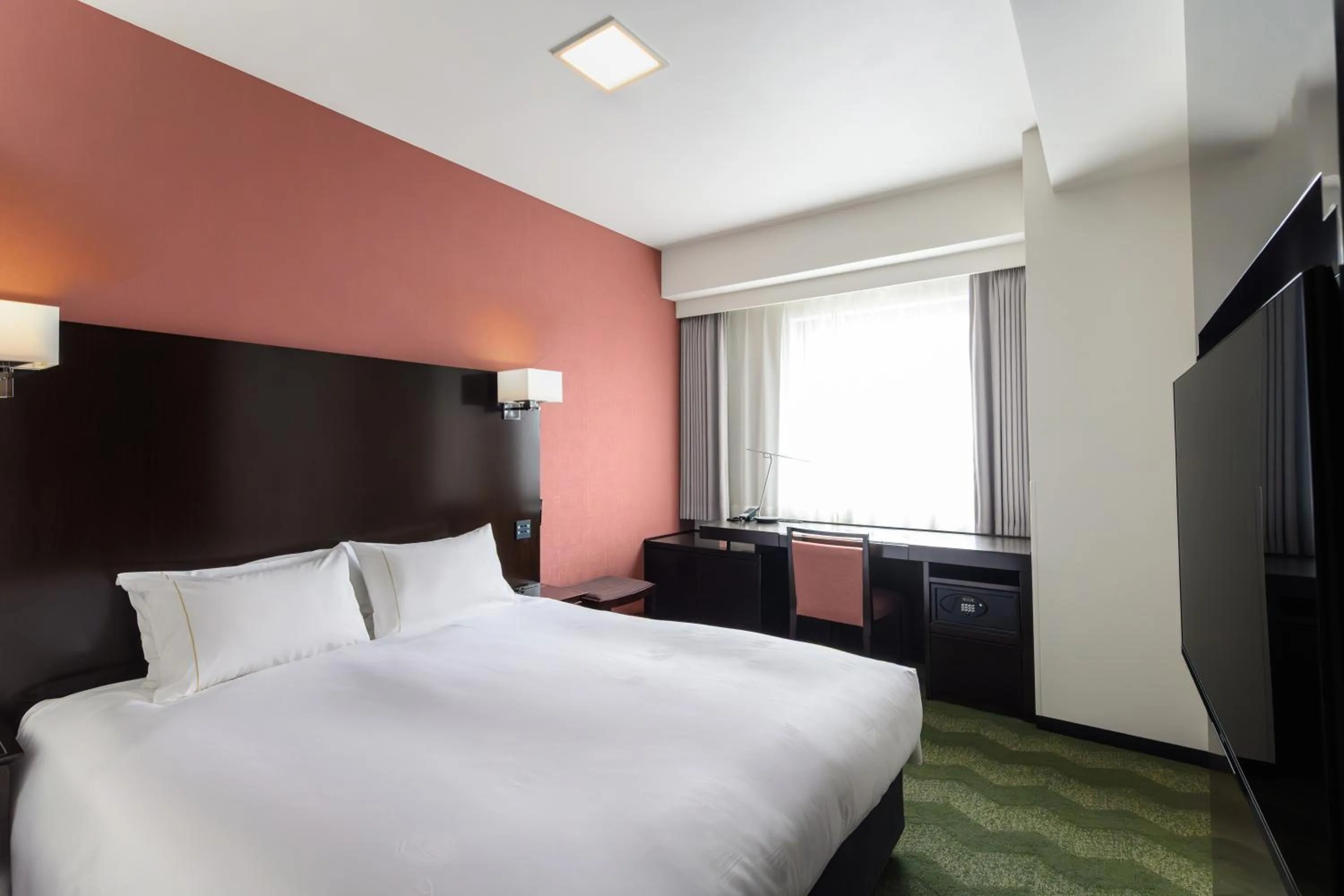 Photo of the whole room, Bed in The Royal Park Canvas Nagoya