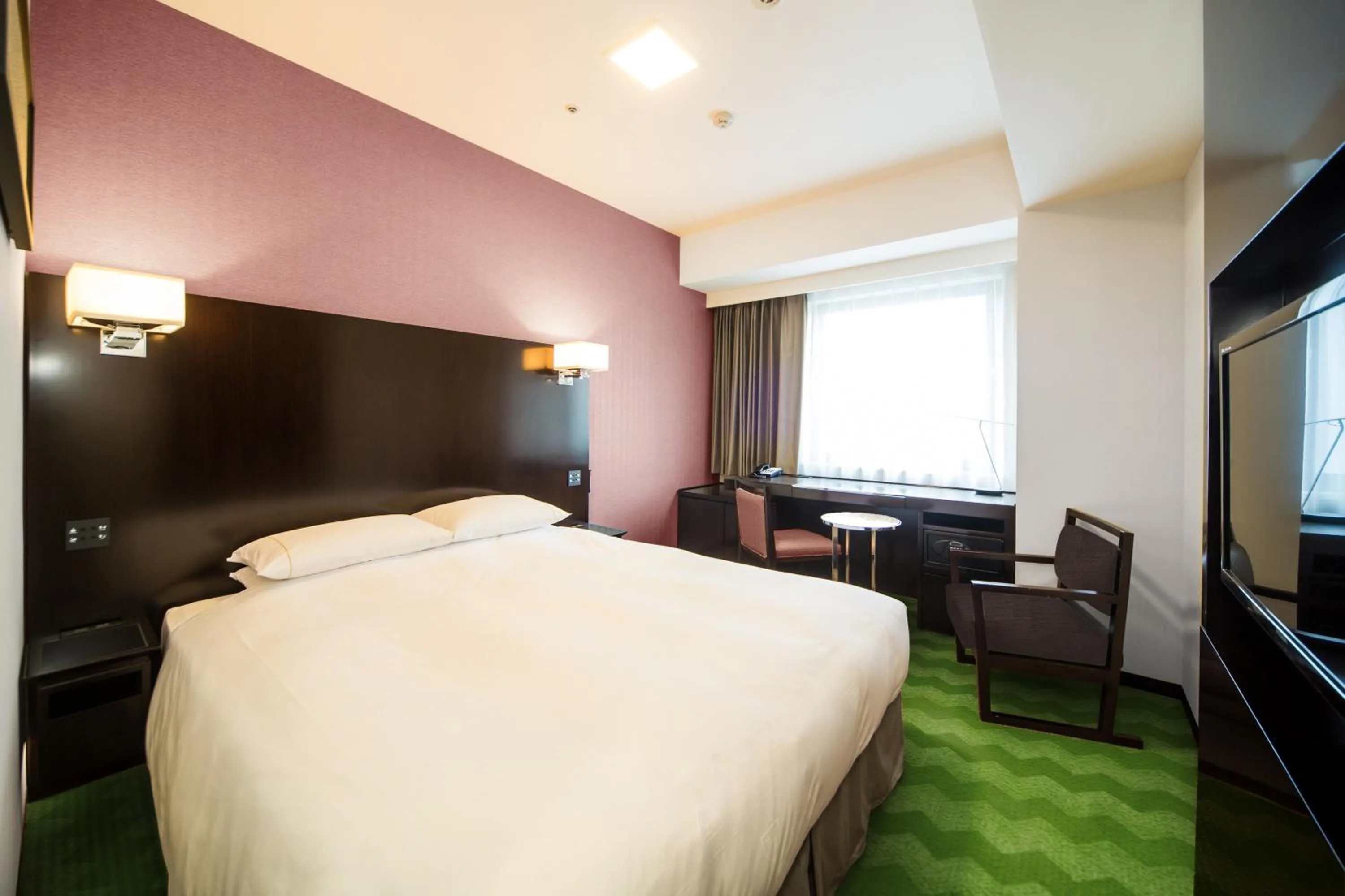 Photo of the whole room, Bed in The Royal Park Canvas Nagoya