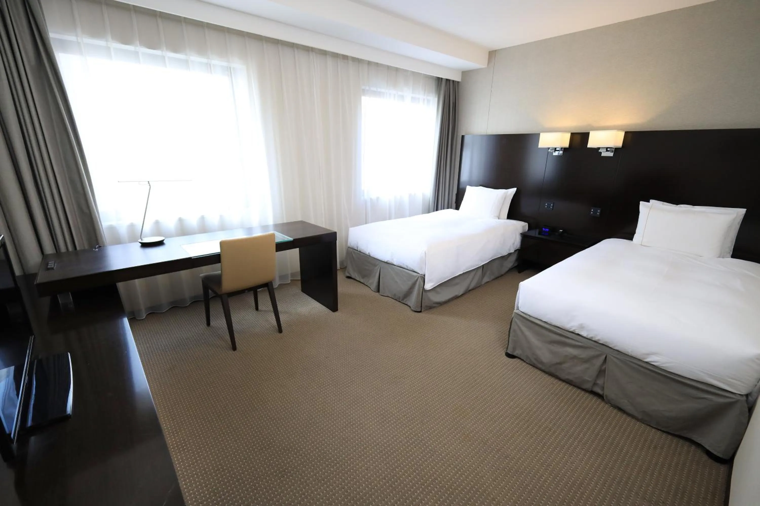 Photo of the whole room, Bed in The Royal Park Canvas Nagoya