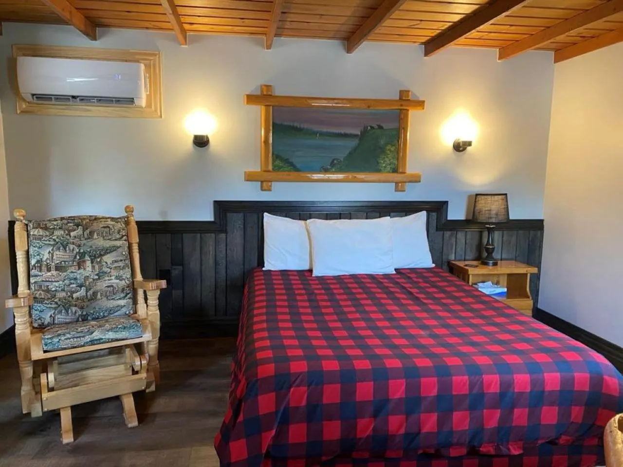 Bed in Auberge MicKy Inc