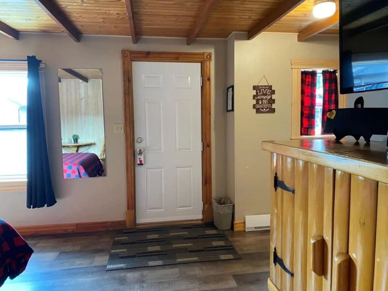 TV and multimedia in Auberge MicKy Inc