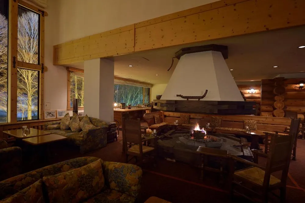 Communal lounge/ TV room in Hotel Grand Phenix Okushiga