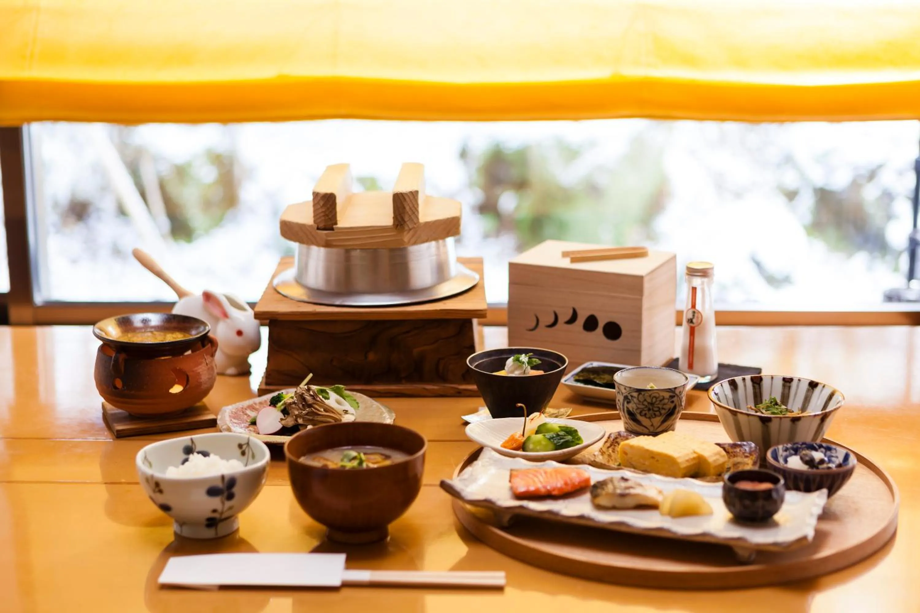 Breakfast in Meigetsuso