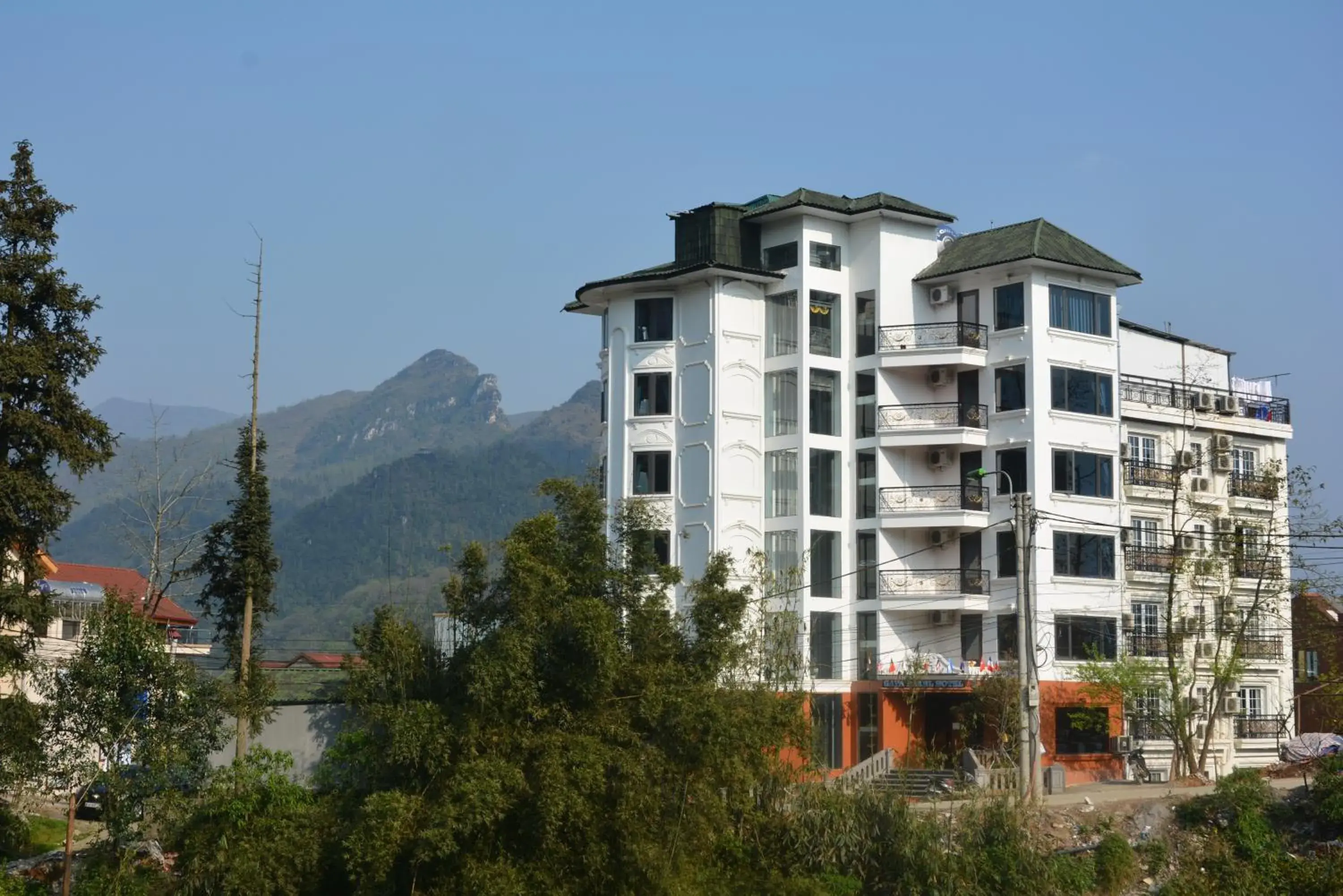 Facade/entrance in Sapa House Hotel Halal Certified Facade/entrance in Sapa House Hotel Halal Certified