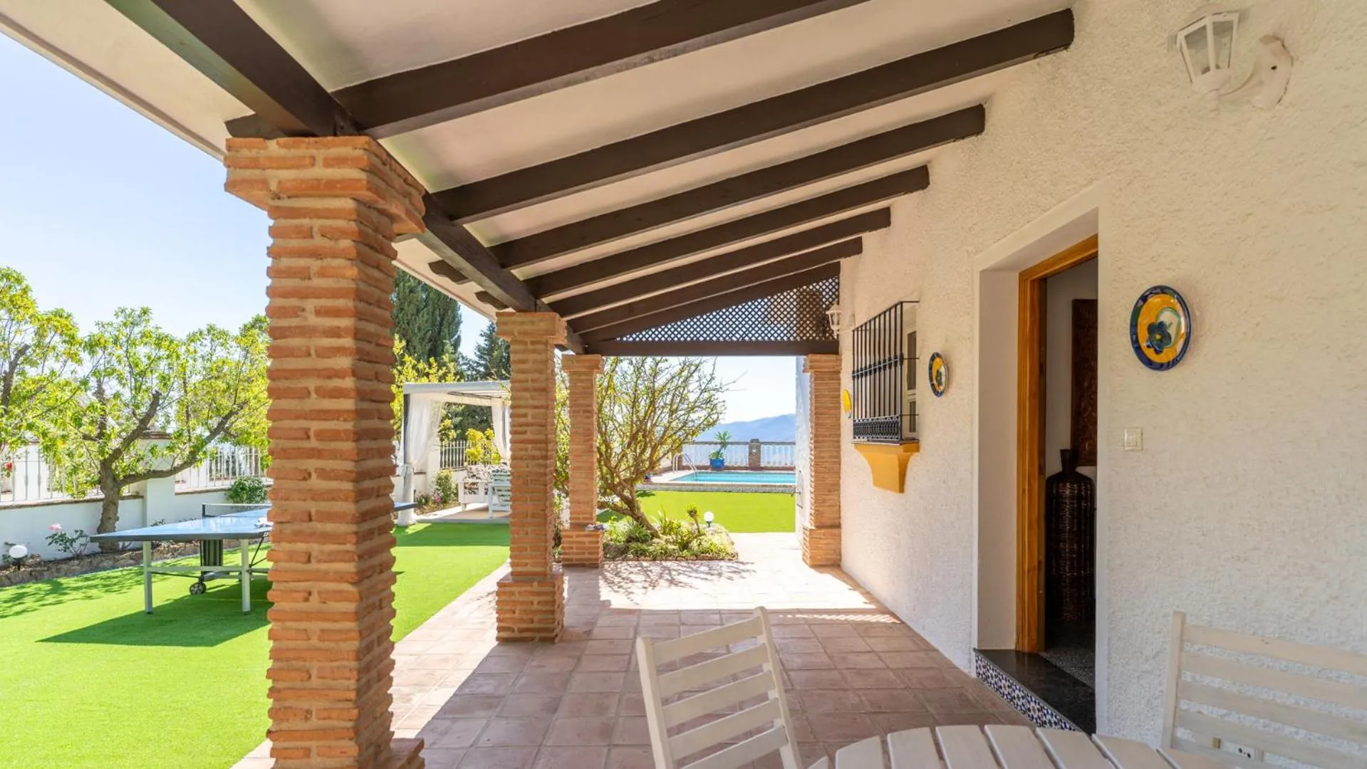 Property building in Villa Buhardilla by Casitas Select