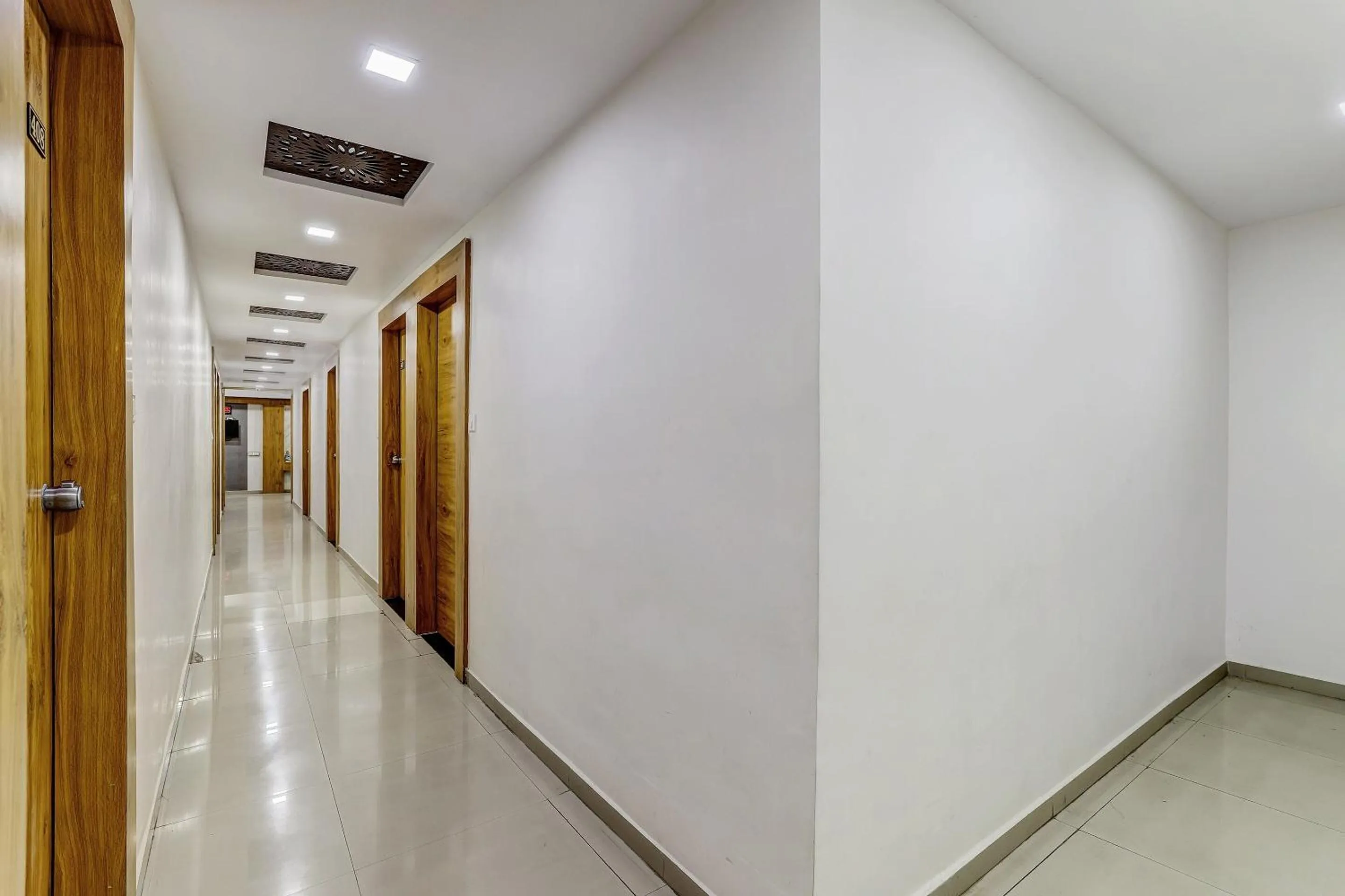 Lobby or reception in Hotel O Maple view