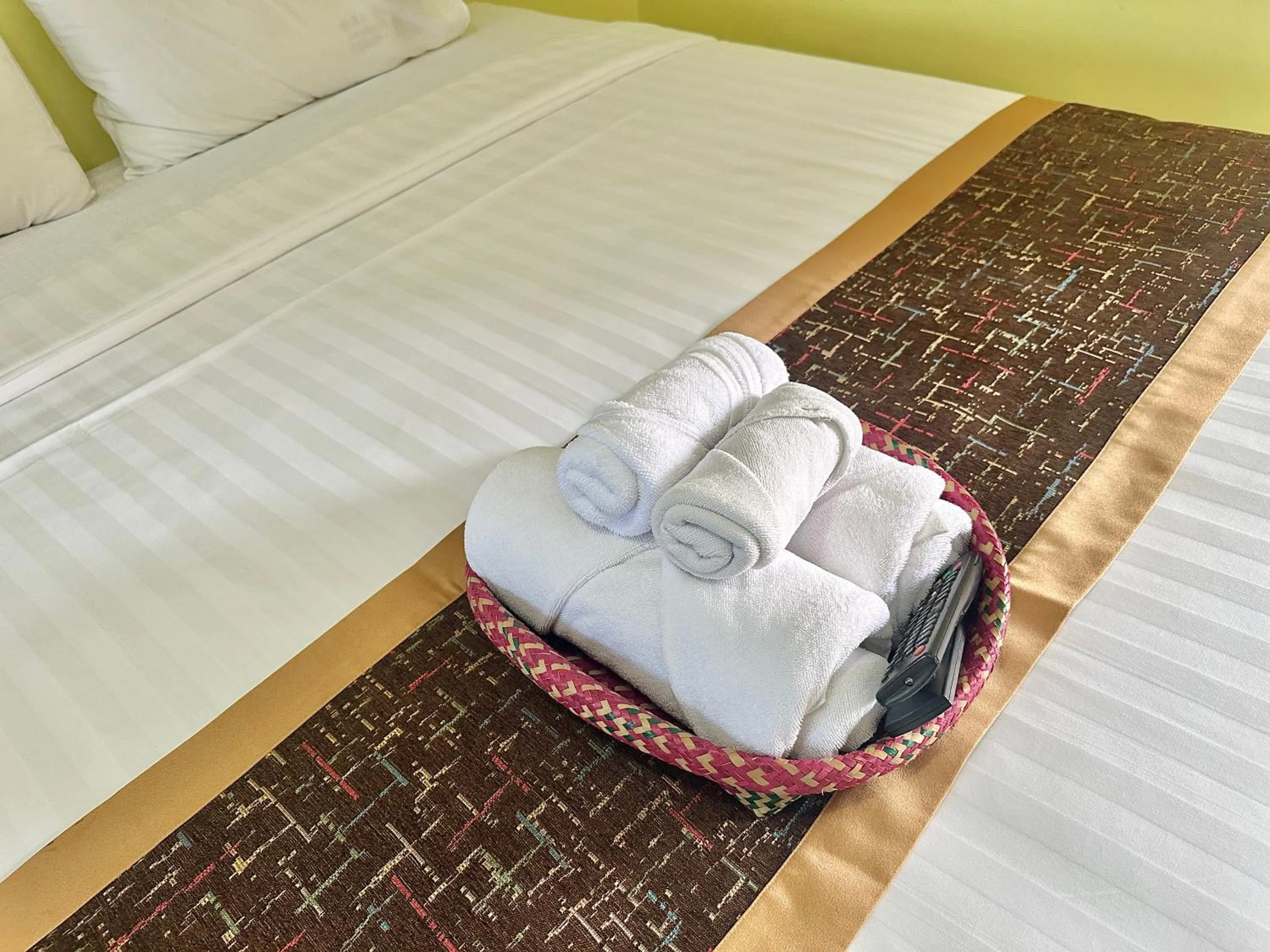 Bed in Montri Resort Donmuang Bangkok