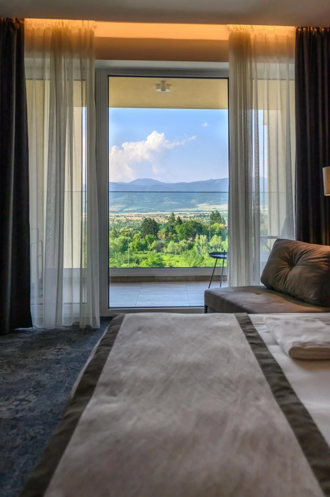 Mountain view, Bed in The Five Elements Hotel and SPA