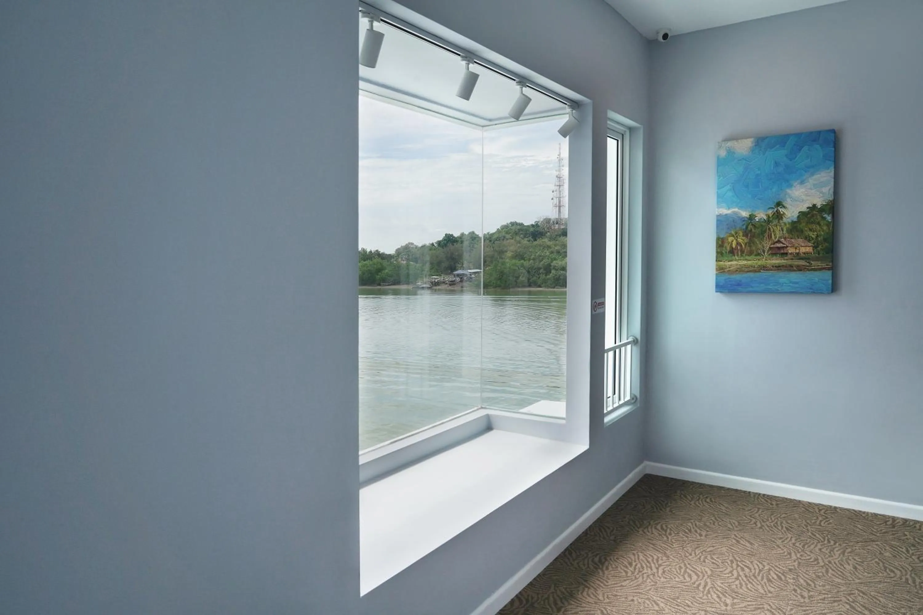 River view in Hotel Le-Shore