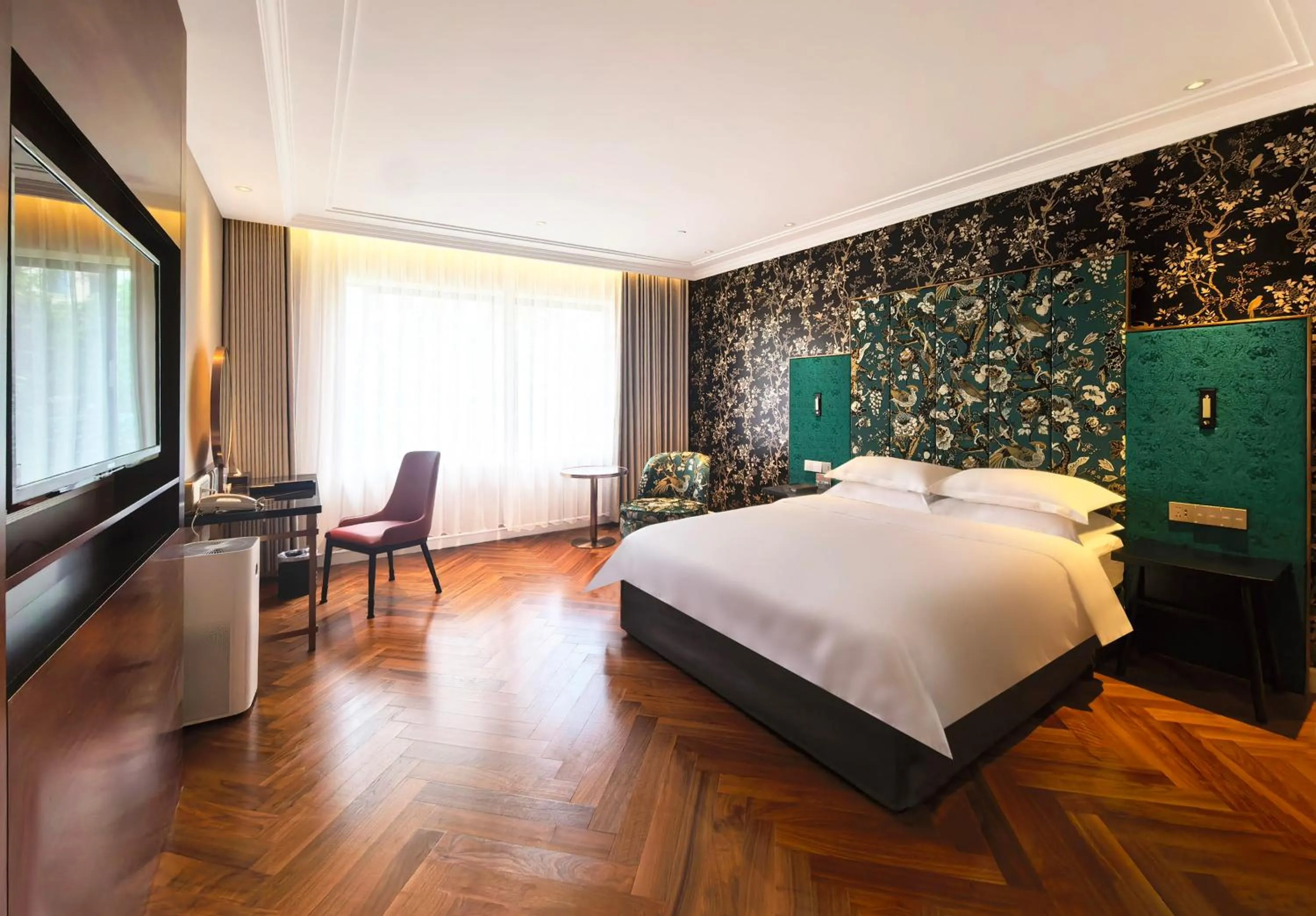 Photo of the whole room, Bed in Metropolo Dahua Hotel Shanghai