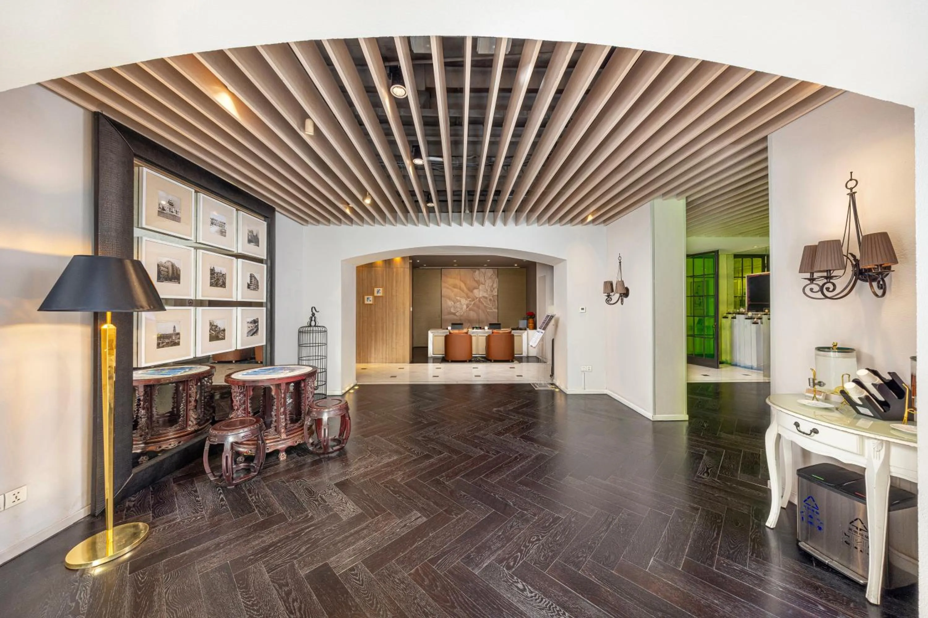 Lobby or reception in Metropolo Dahua Hotel Shanghai