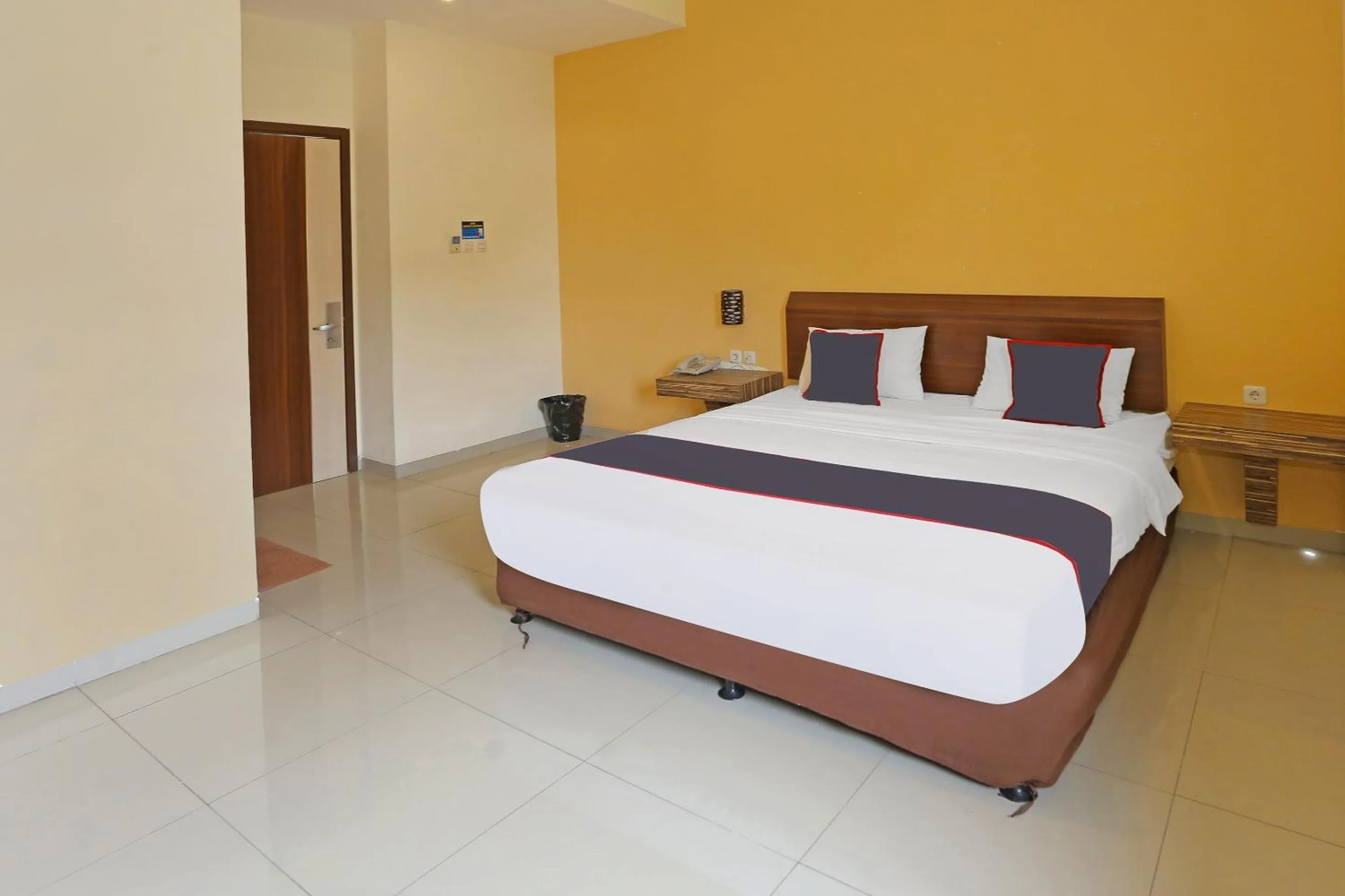 Bedroom, Bed in Collection O 92130 Hotel Fiducia Kaji