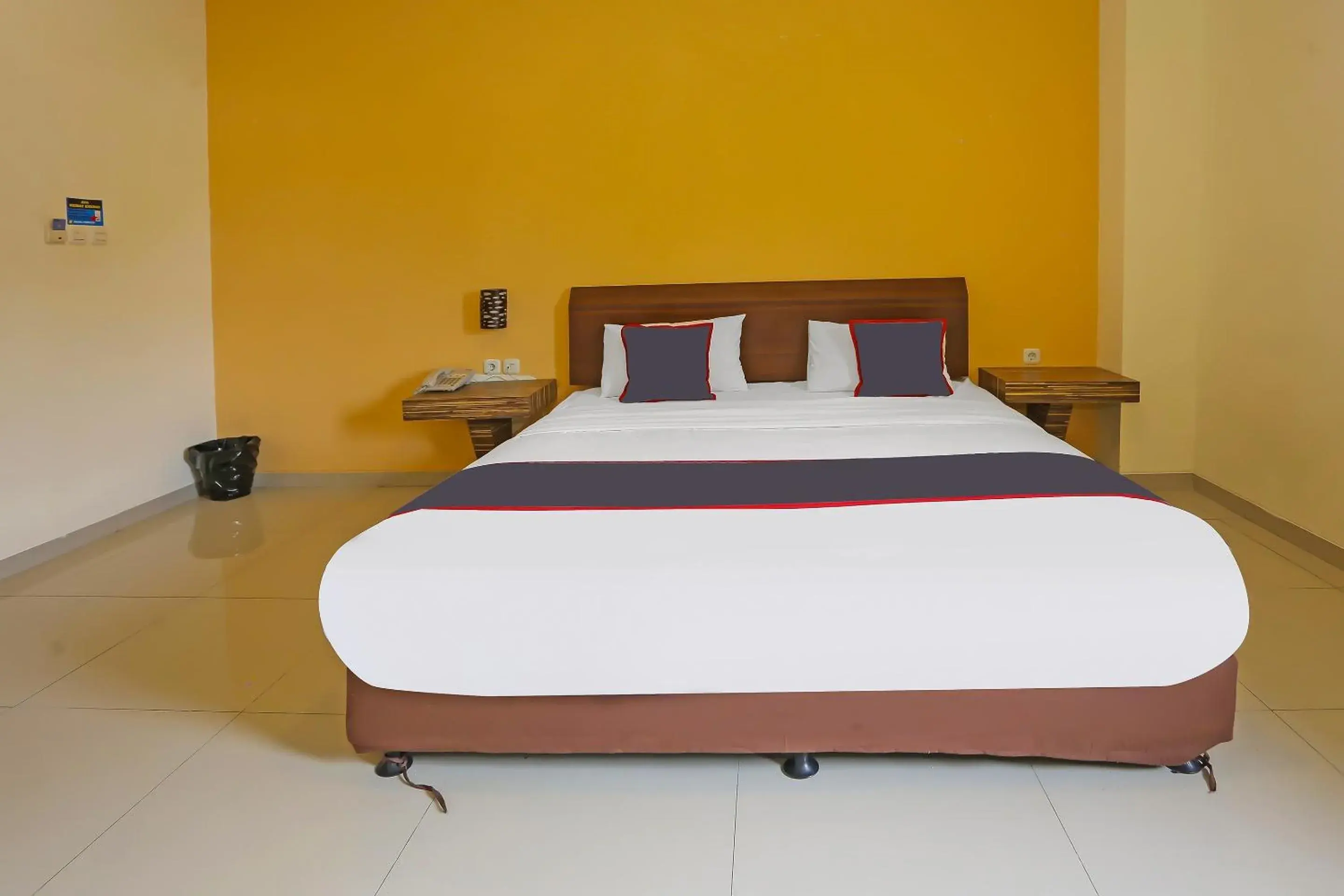 Bedroom, Bed in Collection O 92130 Hotel Fiducia Kaji Bedroom, Bed in Collection O 92130 Hotel Fiducia Kaji