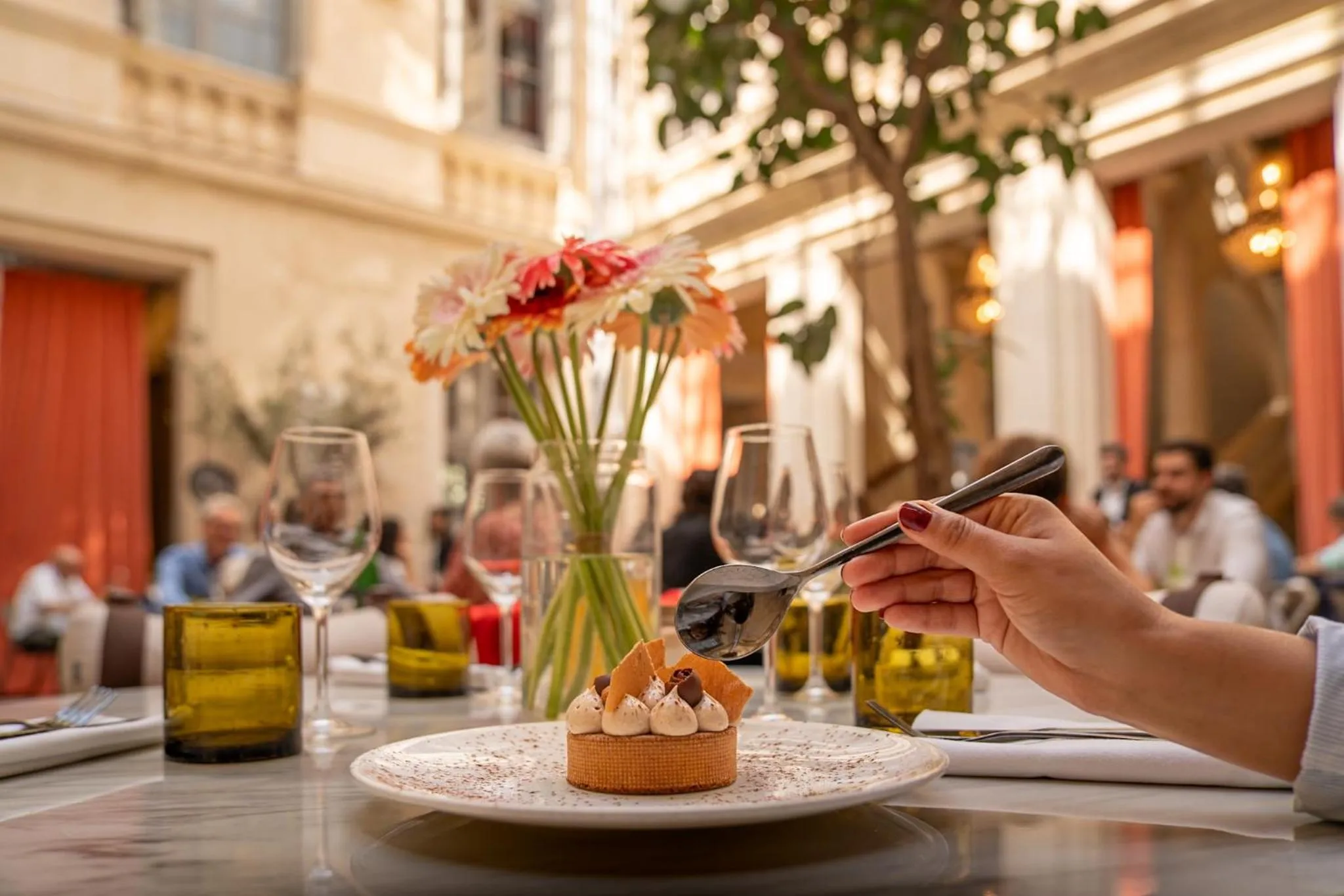 Restaurant/places to eat in Hôtel Richer De Belleval - Relais & Châteaux