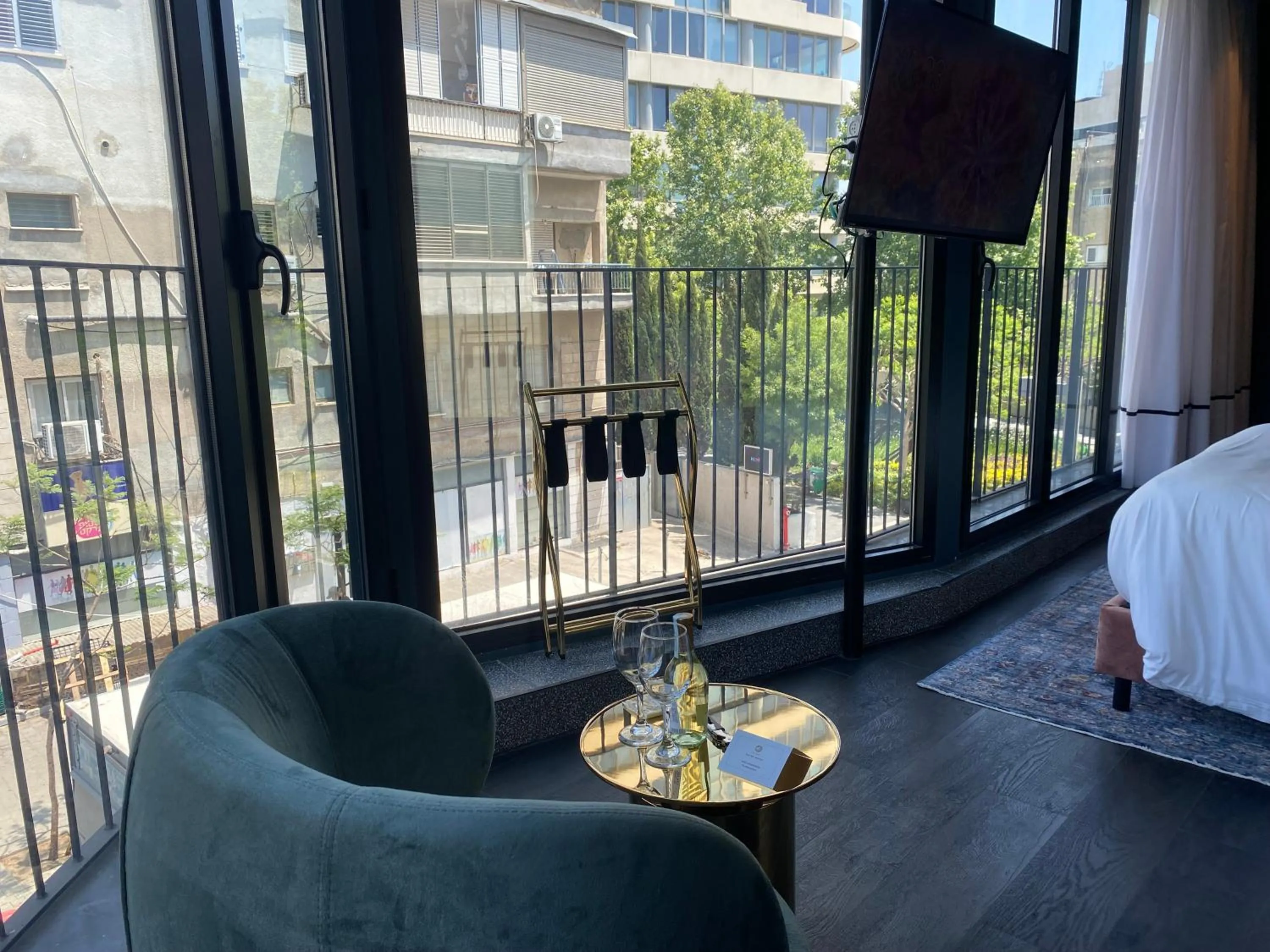 TV and multimedia, Bed in Mayer House