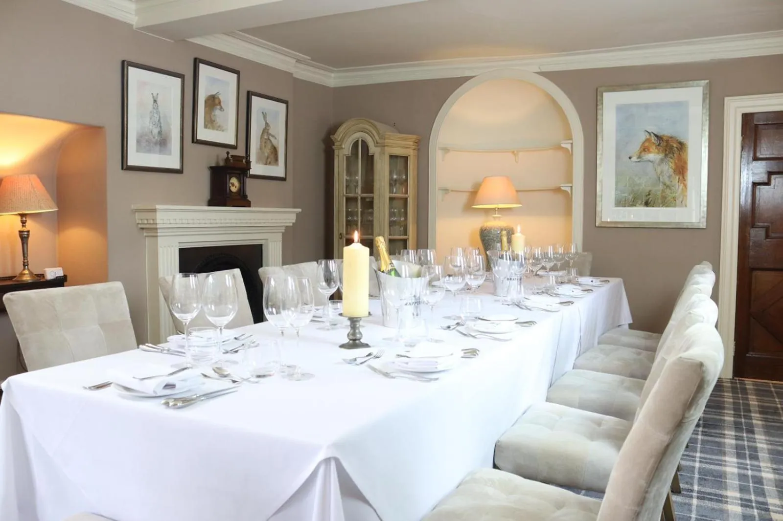 Restaurant/places to eat in Rafters at Riverside House Hotel