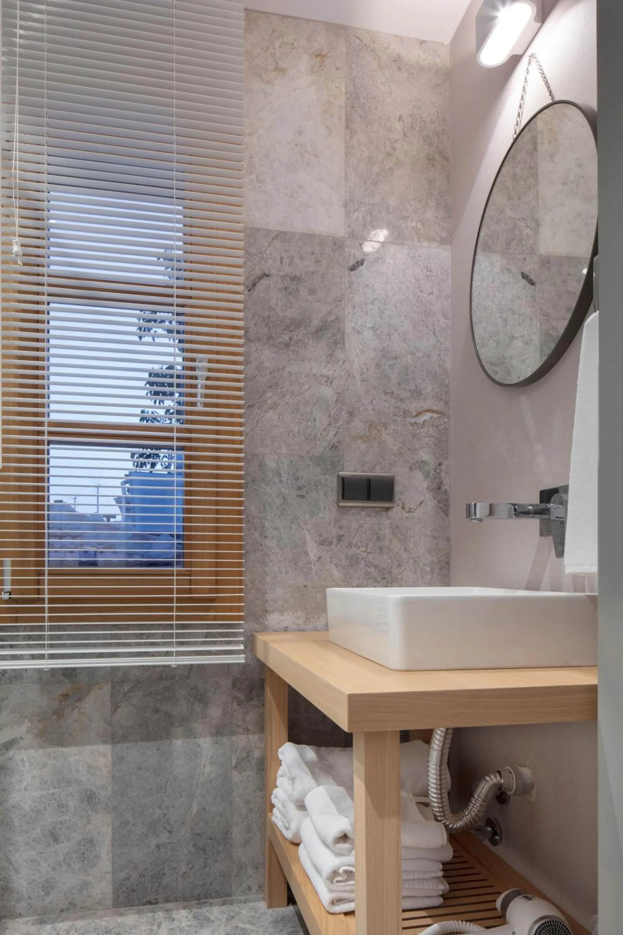 Bathroom in Mellow Blue Hotel