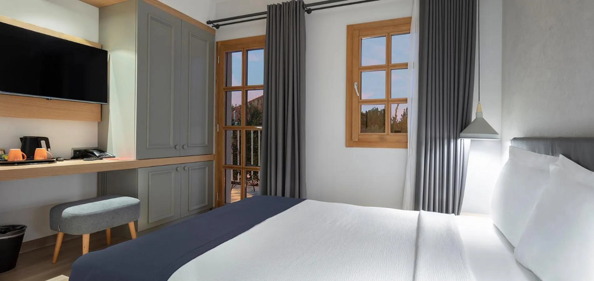 Bed in Mellow Blue Hotel