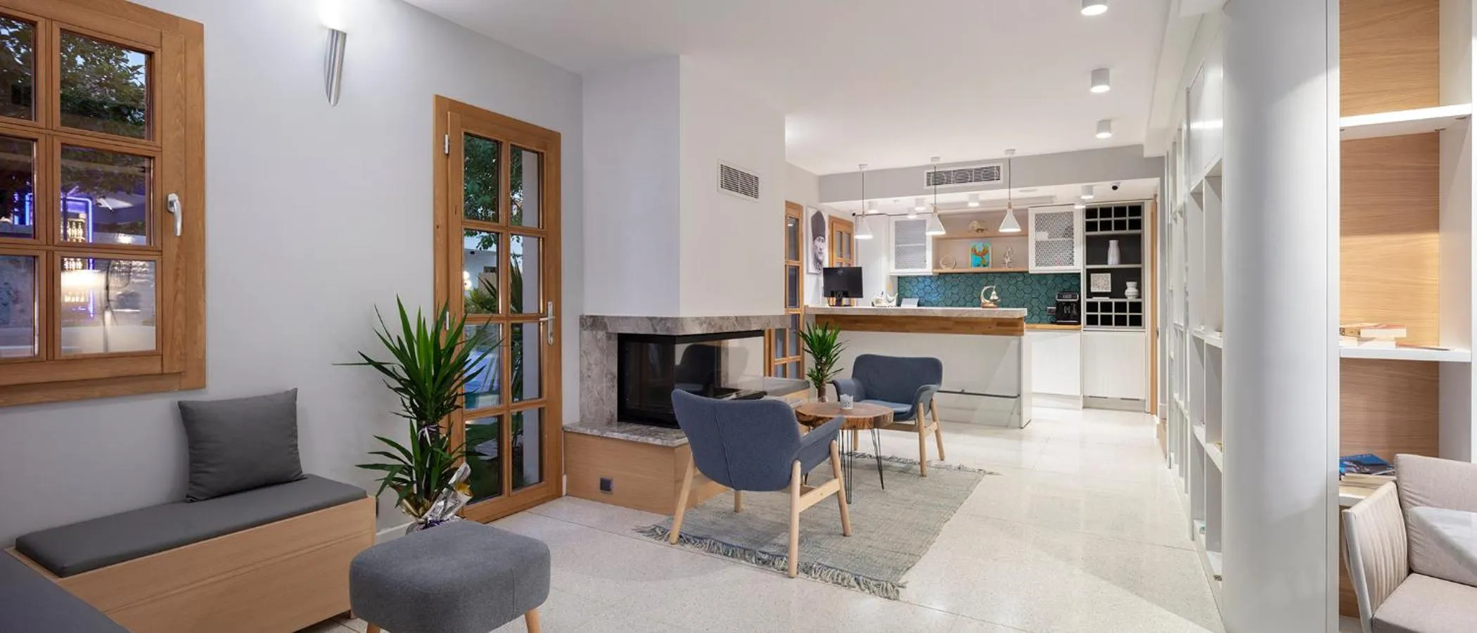 Lobby or reception in Mellow Blue Hotel