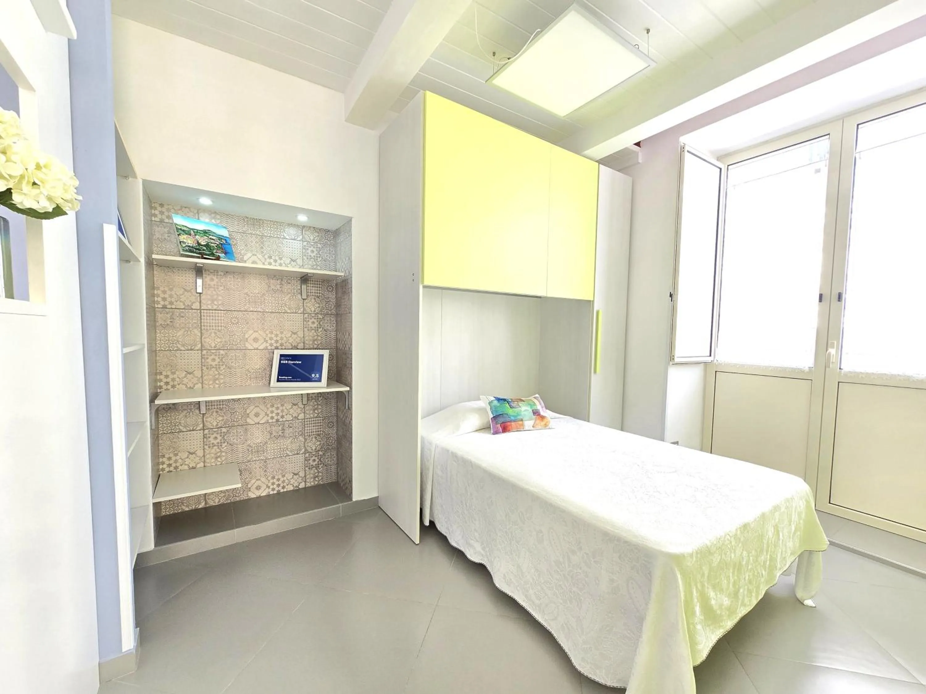 Bed in Starview Apartment - Comfy Apt by the center